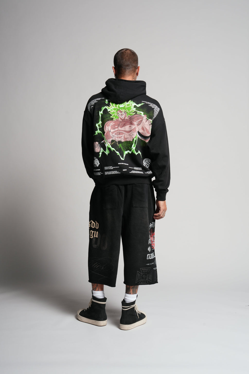 Absolute Form "Pierce" Hoodie in Black — imagem 7