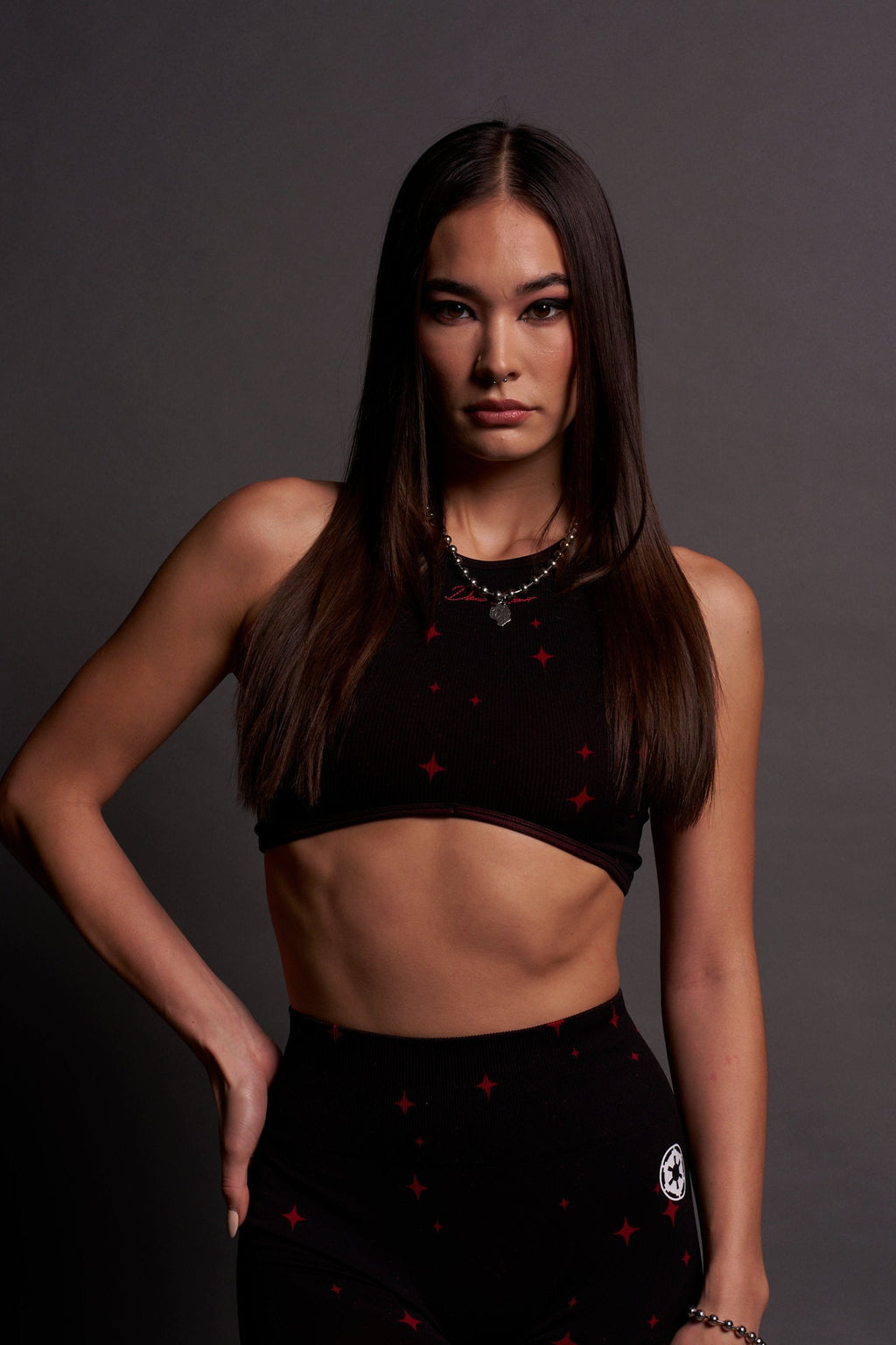 Darc Script "Everson Seamless" Curve Tank in Black/Red Starry Night — imagem 1