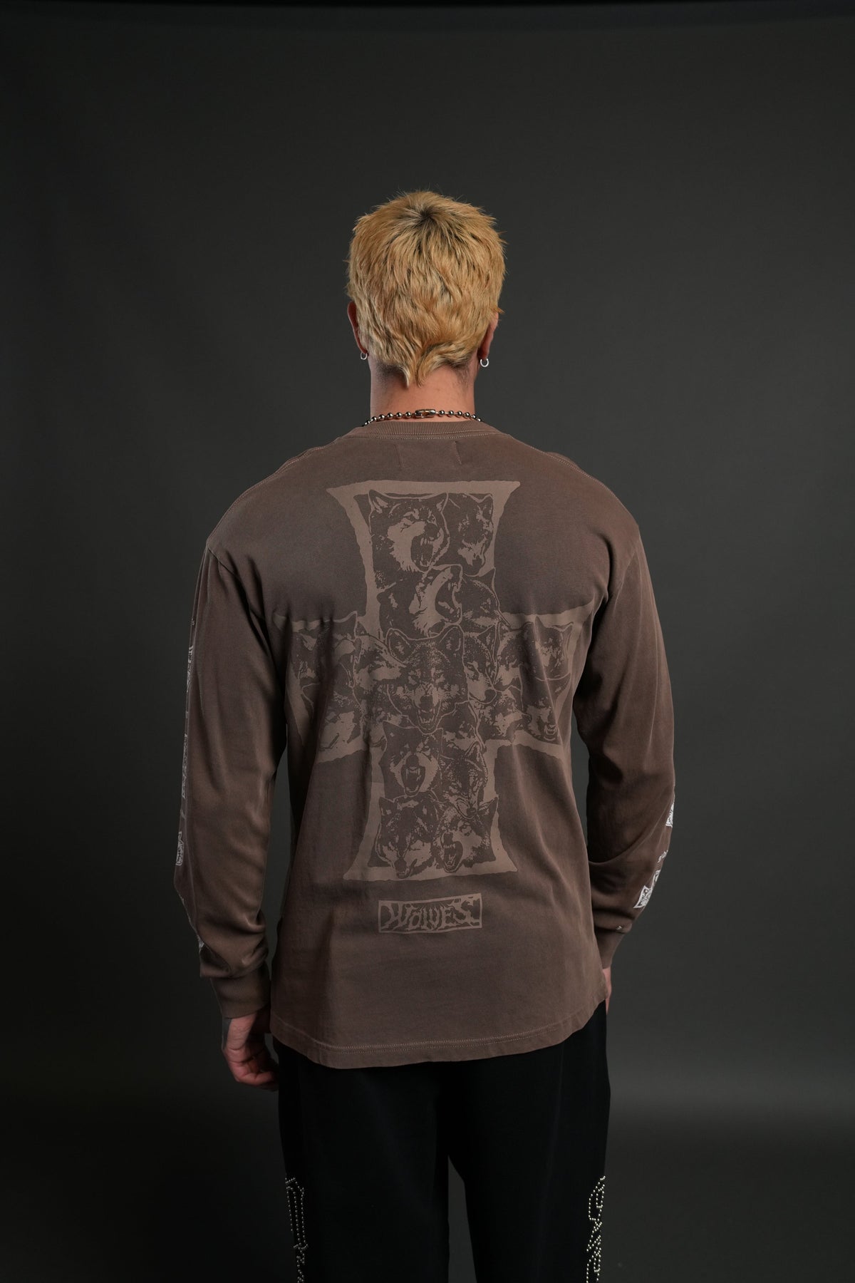 Iron Wolf Pack "Premium" L/S Tee in Mojave Brown - imagem 2