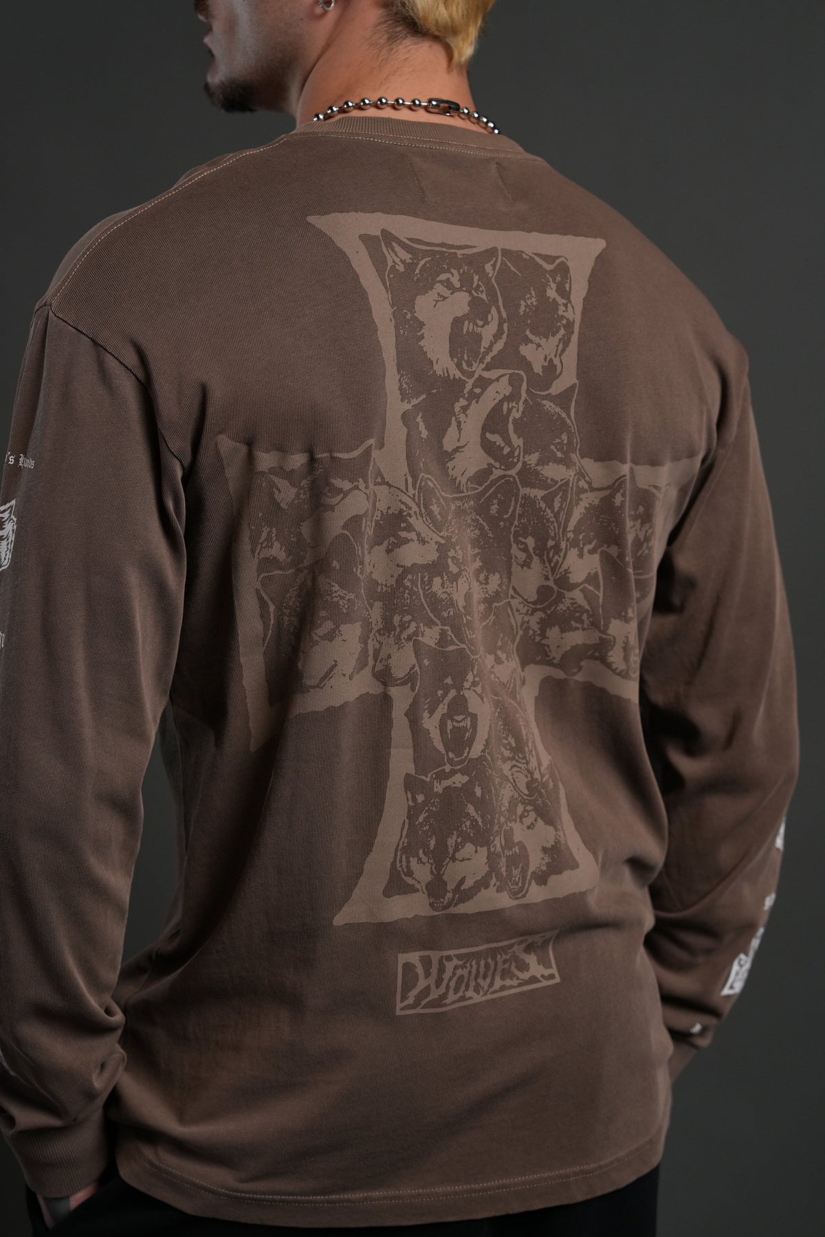 Iron Wolf Pack "Premium" L/S Tee in Mojave Brown - imagem 5