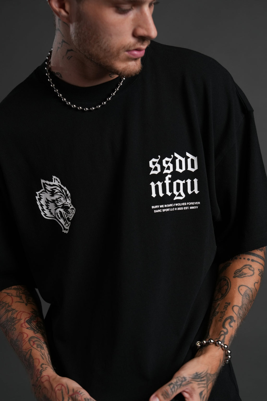 Darc Storm "Premium" Oversized Tee in Black — imagem 7