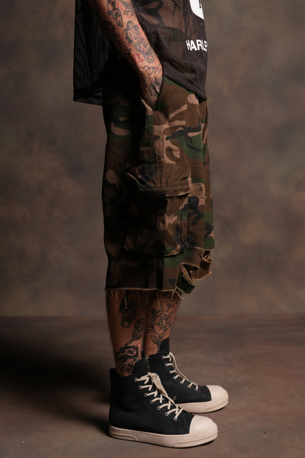 Wolf Chopper Duke Cargo Shorts in Woodland Camo - imagem 5