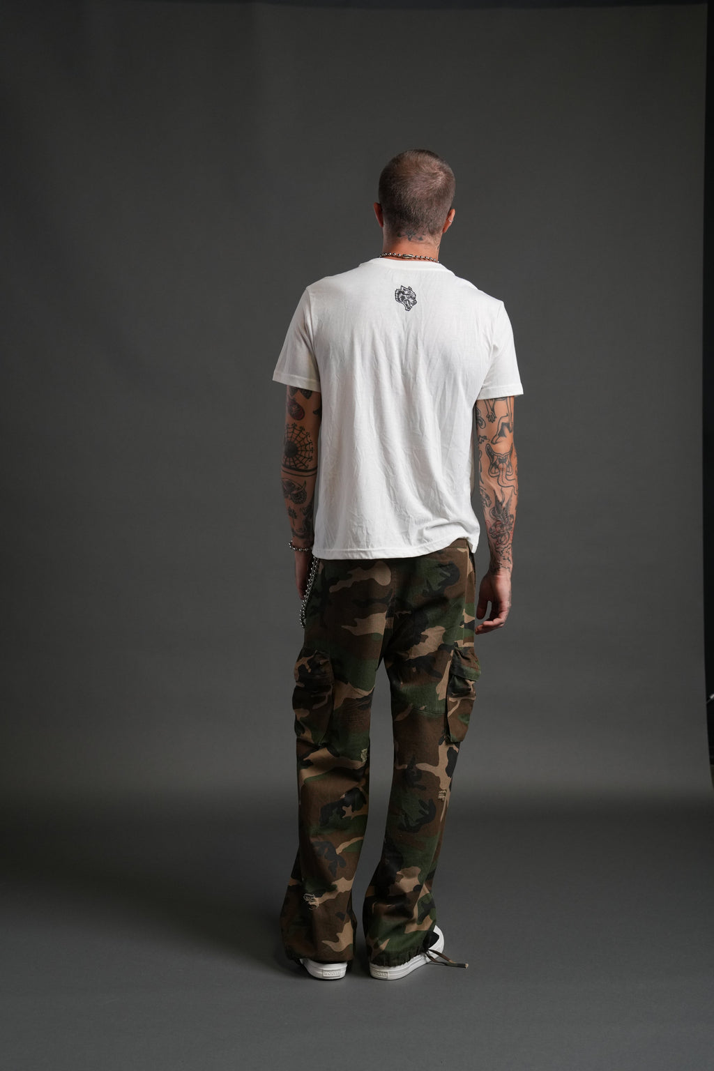 Forged From Iron "J. Dean" Premium Tee in Cream — imagem 6