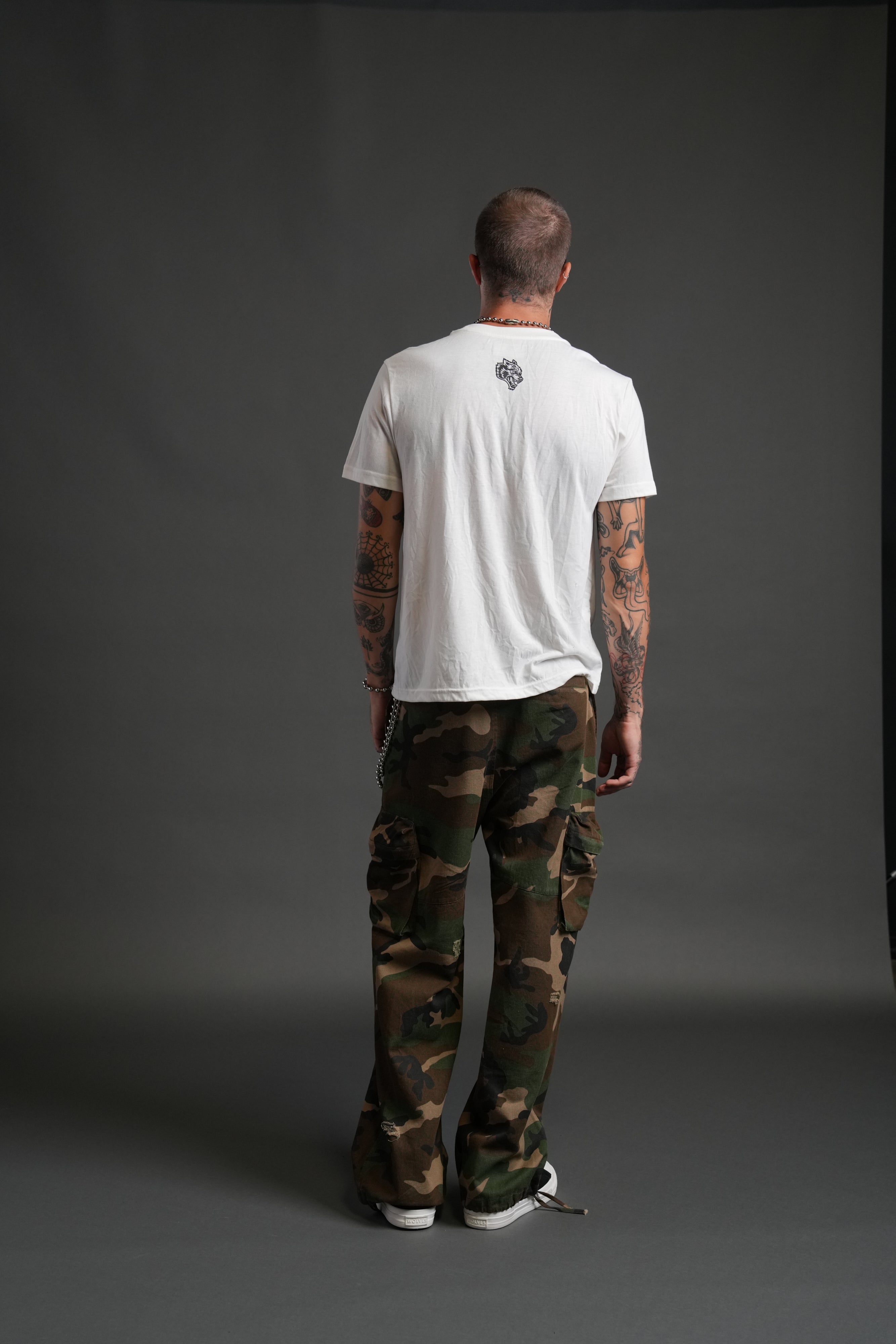 Forged From Iron "J. Dean" Premium Tee in Cream — imagem 6