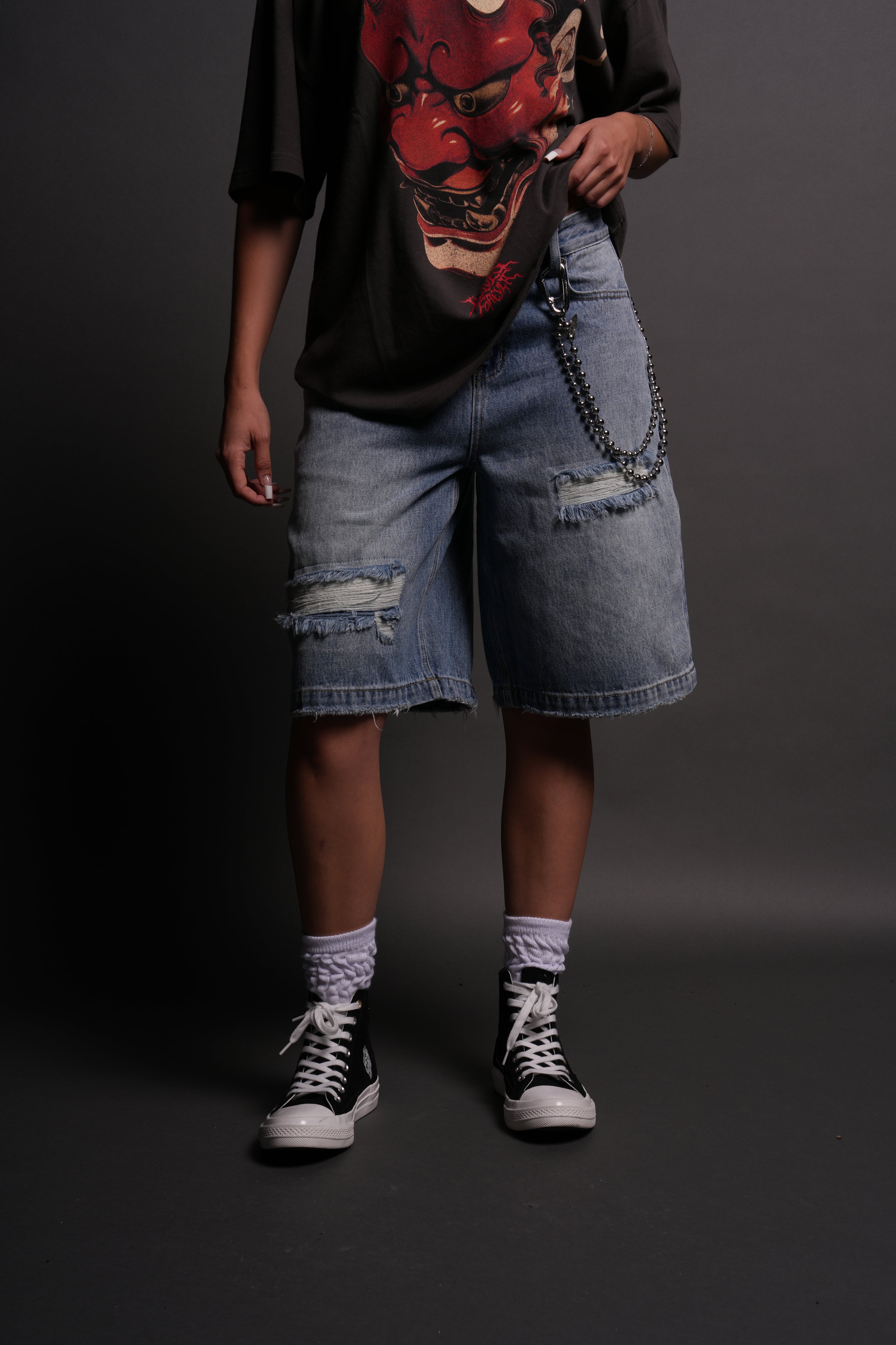 Wolf Chopper Seline Denim Shorts in Light Wash — imagem 3