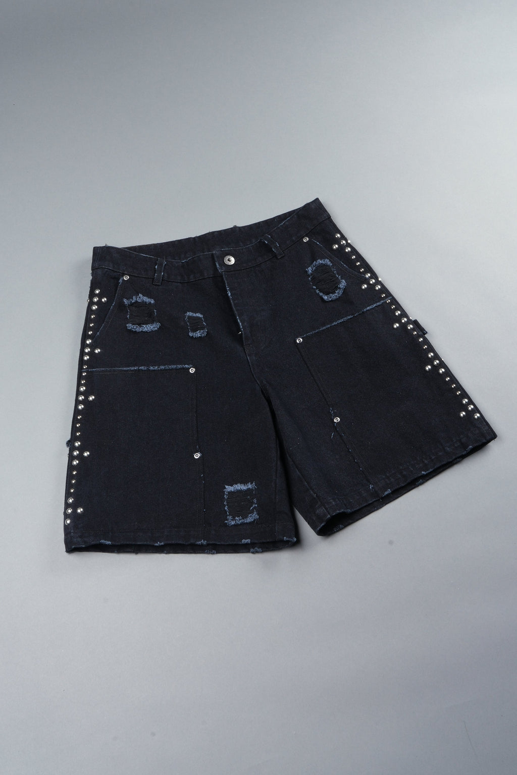Wolves Heritage Distressed Denim Carpenter Shorts In Black - imagem 3
