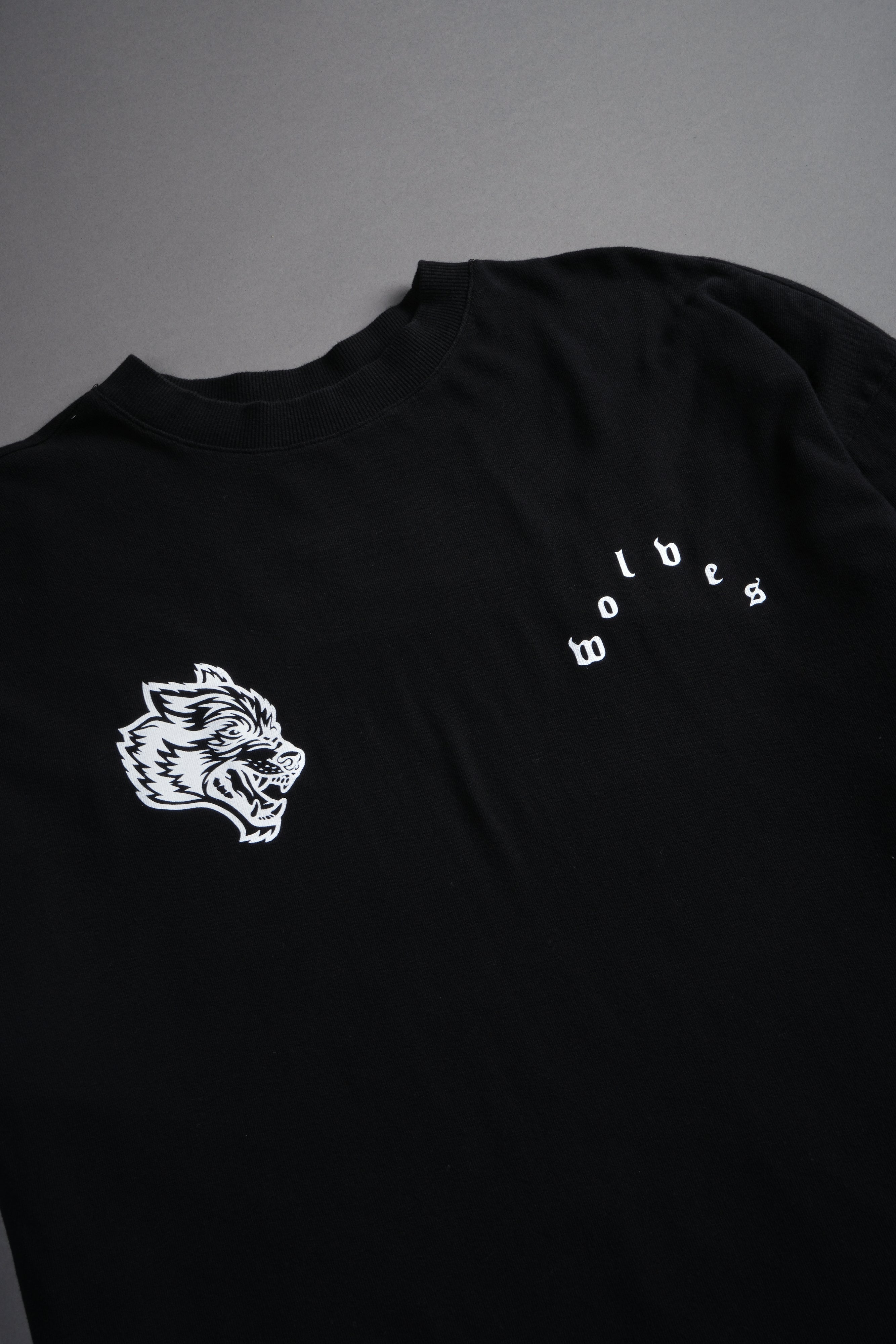 Shao Kahn Premium Oversized Tee in Black — imagem 9