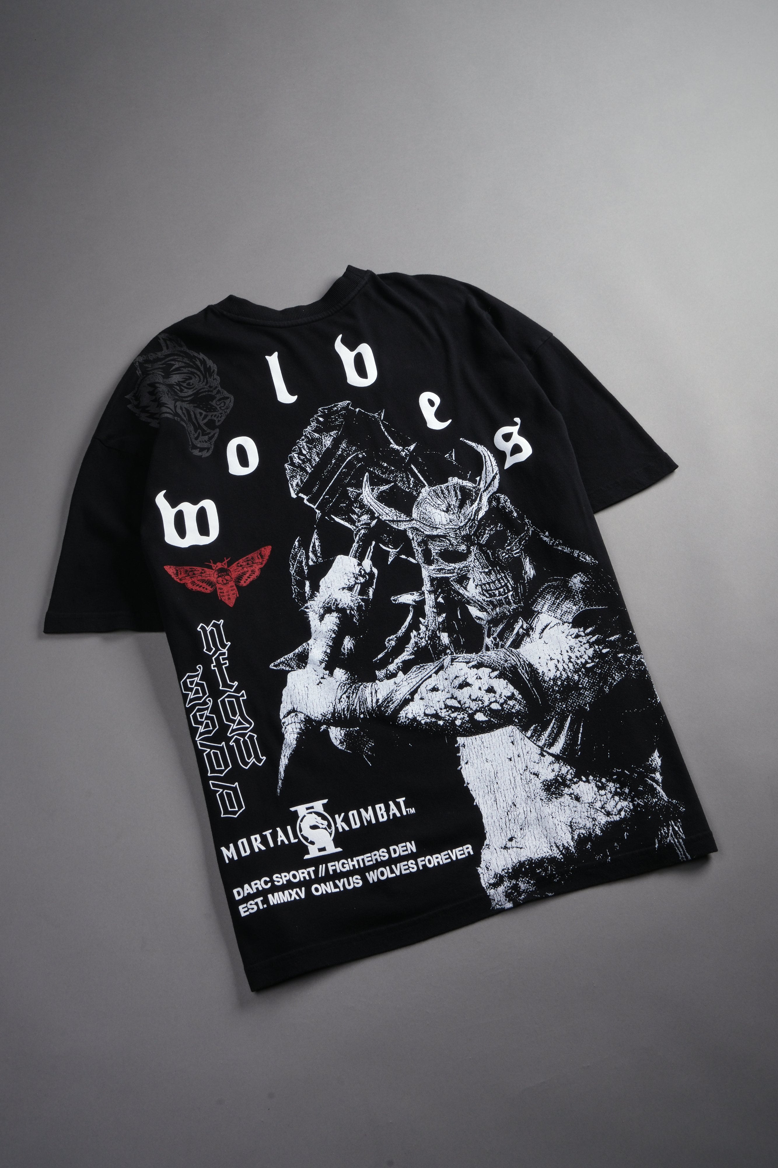 Shao Kahn Premium Oversized Tee in Black — imagem 10