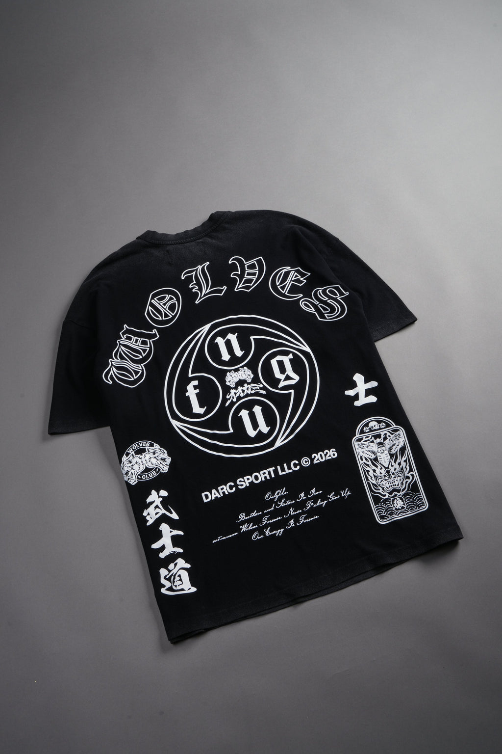 Kazoku Okami Premium Oversized Tee in Black — imagem 16