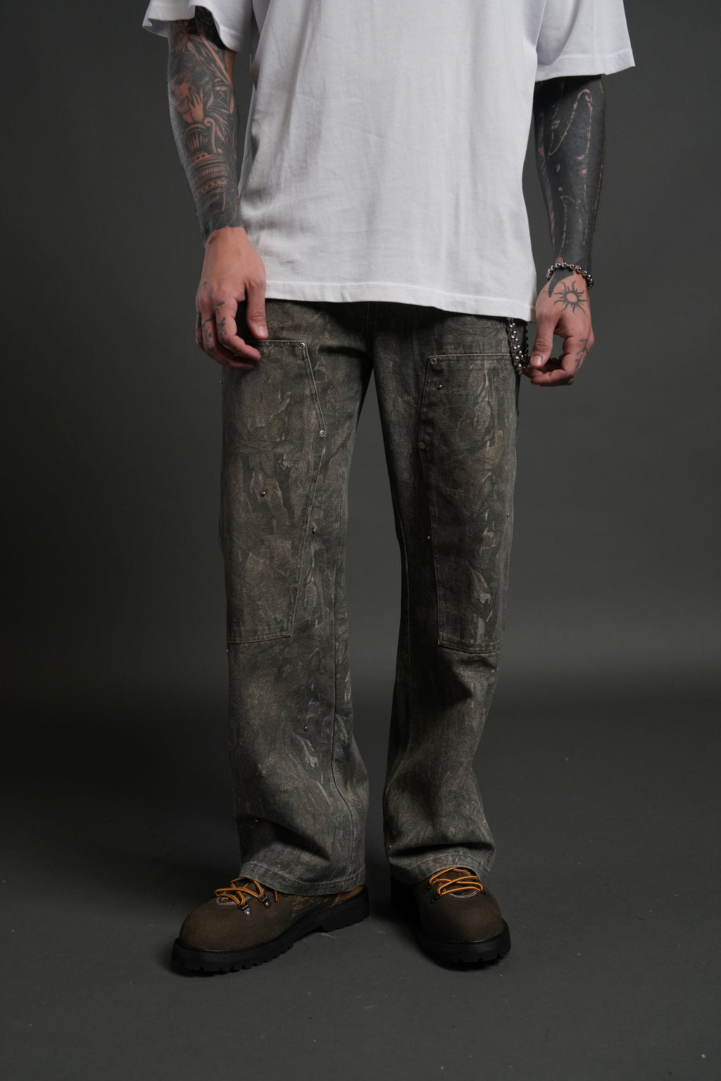 Studded Wolves Chopper Hoffa V2 Pants in Vintage Norse Camo — imagem 2
