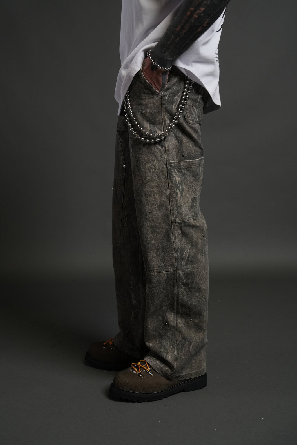 Studded Wolves Chopper Hoffa V2 Pants in Vintage Norse Camo — imagem 4