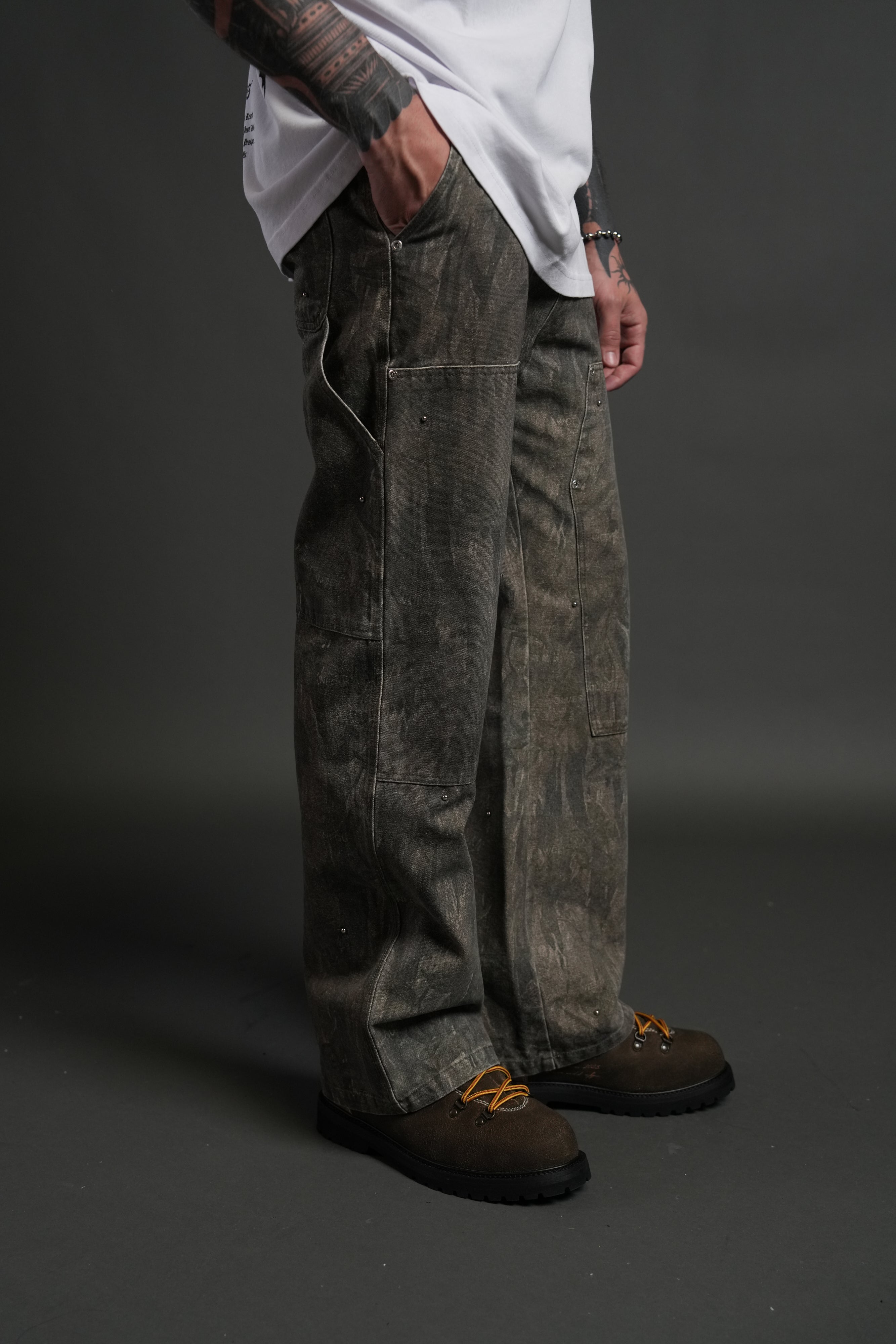 Studded Wolves Chopper Hoffa V2 Pants in Vintage Norse Camo — imagem 5