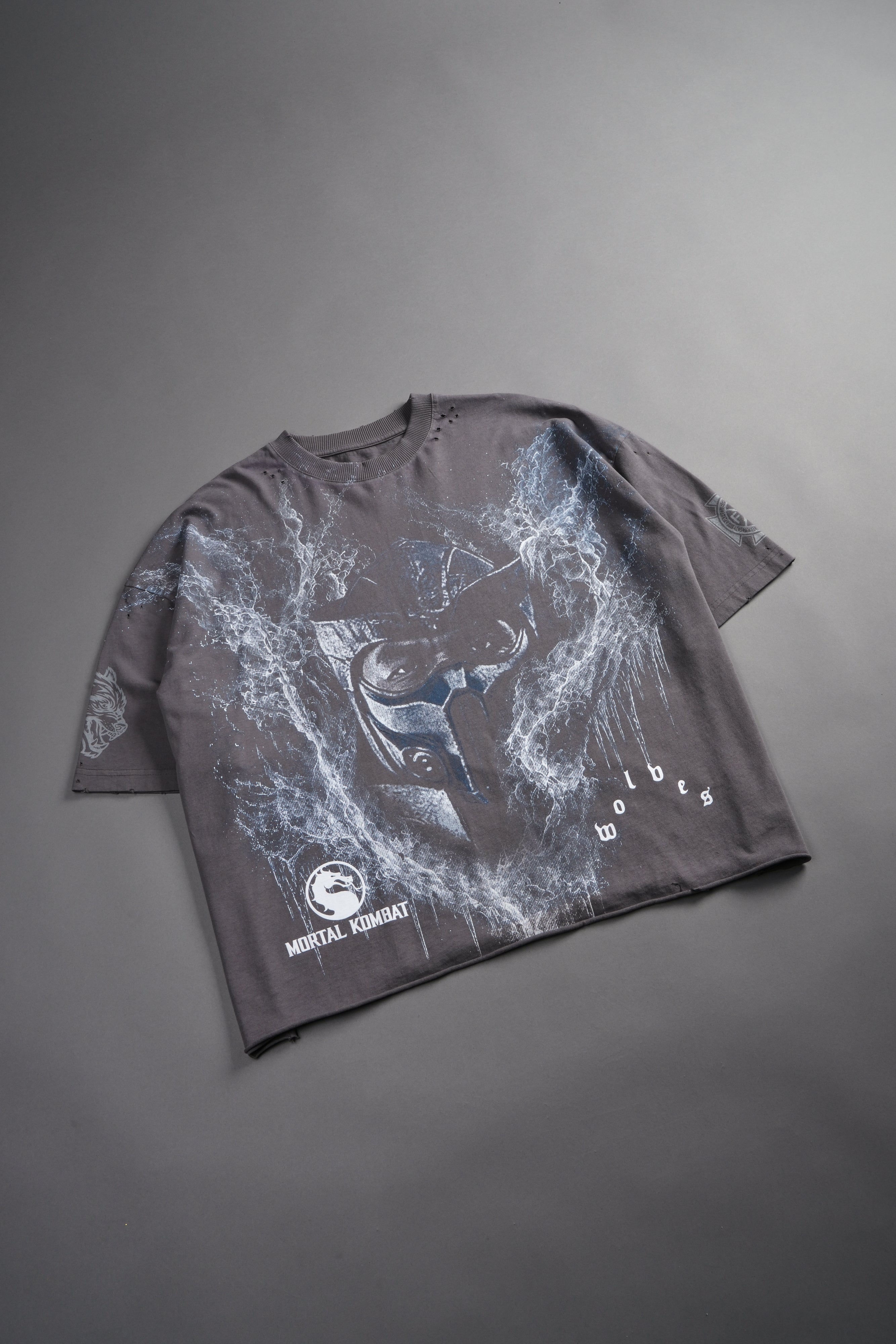 Sub-Zero Distressed Grunge Box Cut Tee V2 in Slate Gray — imagem 9