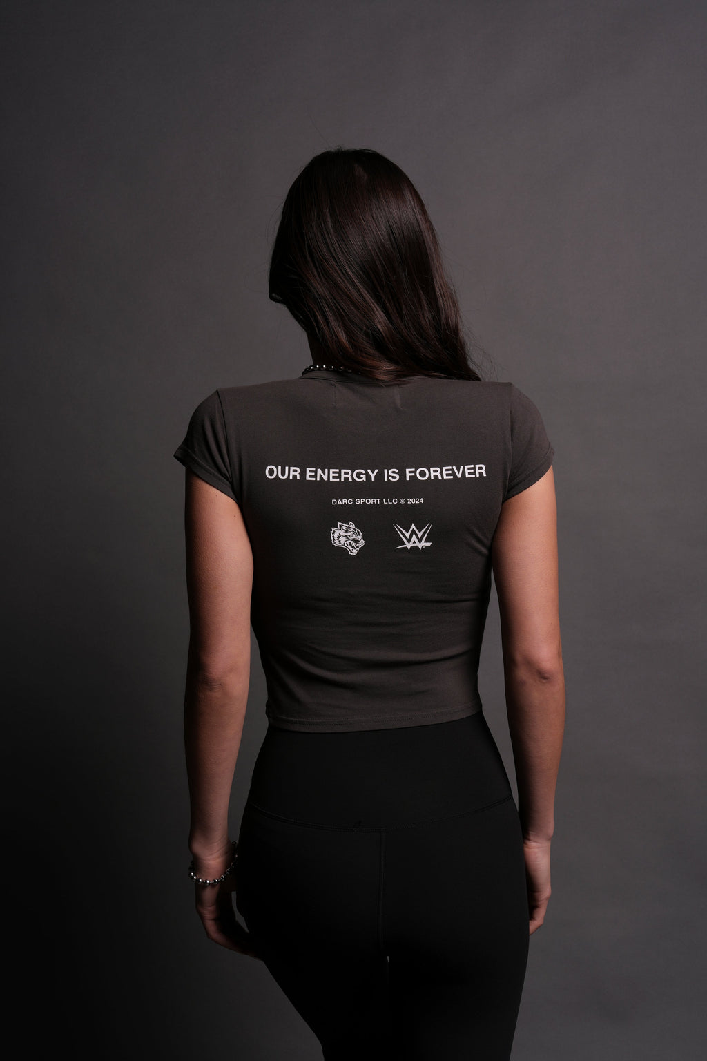 Moth Forever Baby Tee in Wolf Gray — imagem 2