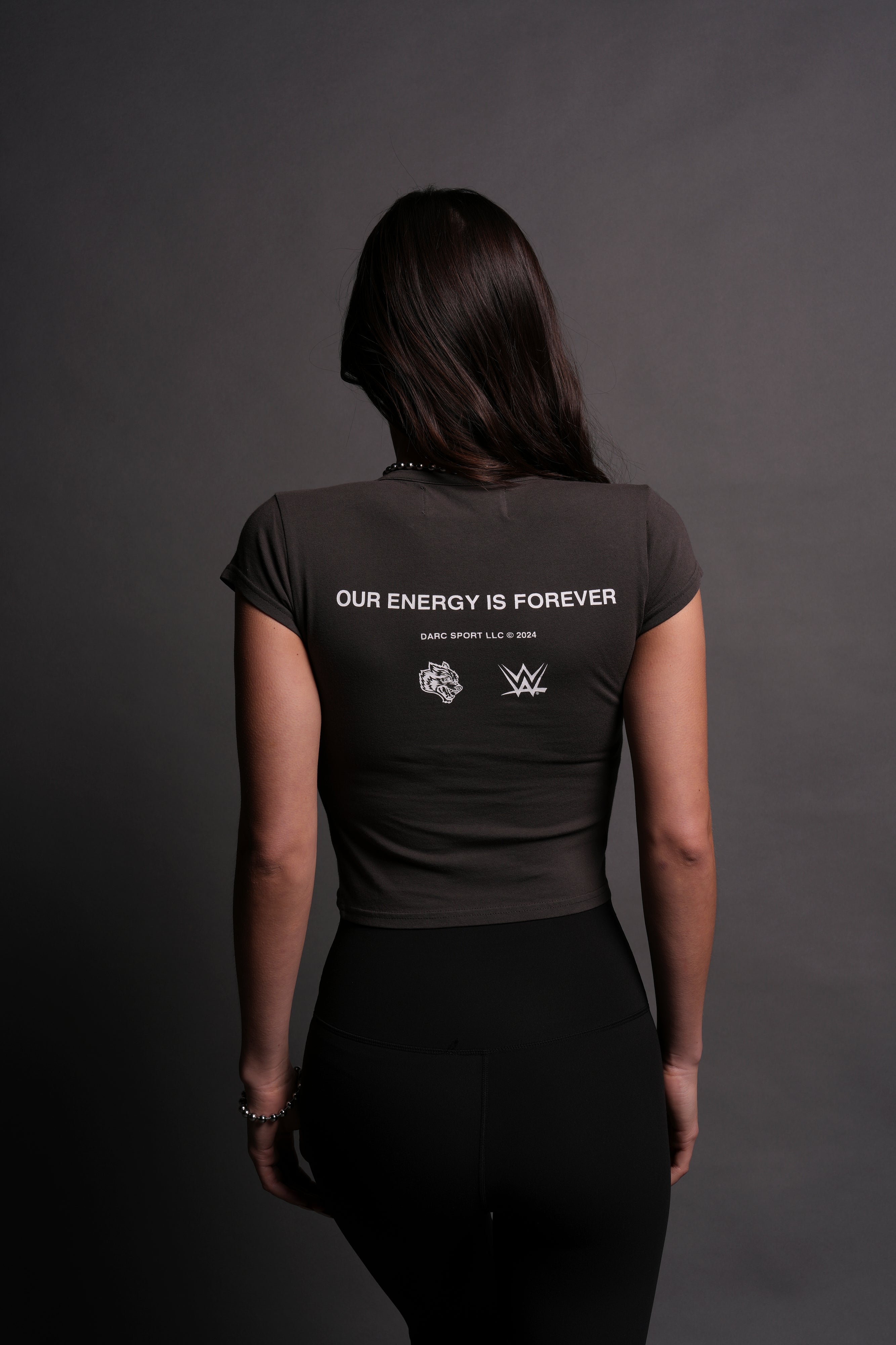 Moth Forever Baby Tee in Wolf Gray — imagem 2