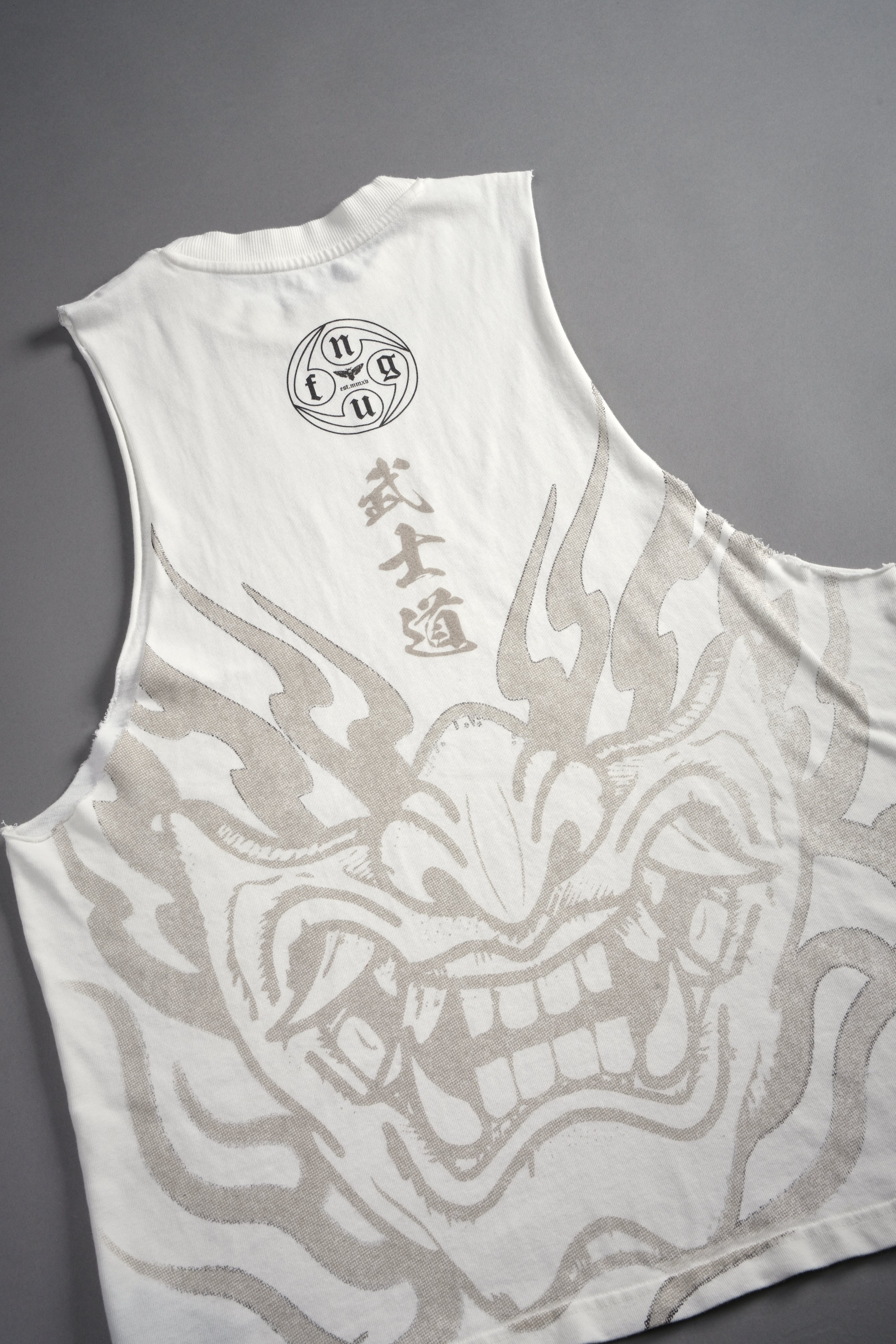 Half Mask Tommy Muscle Tee in Cream — imagem 9
