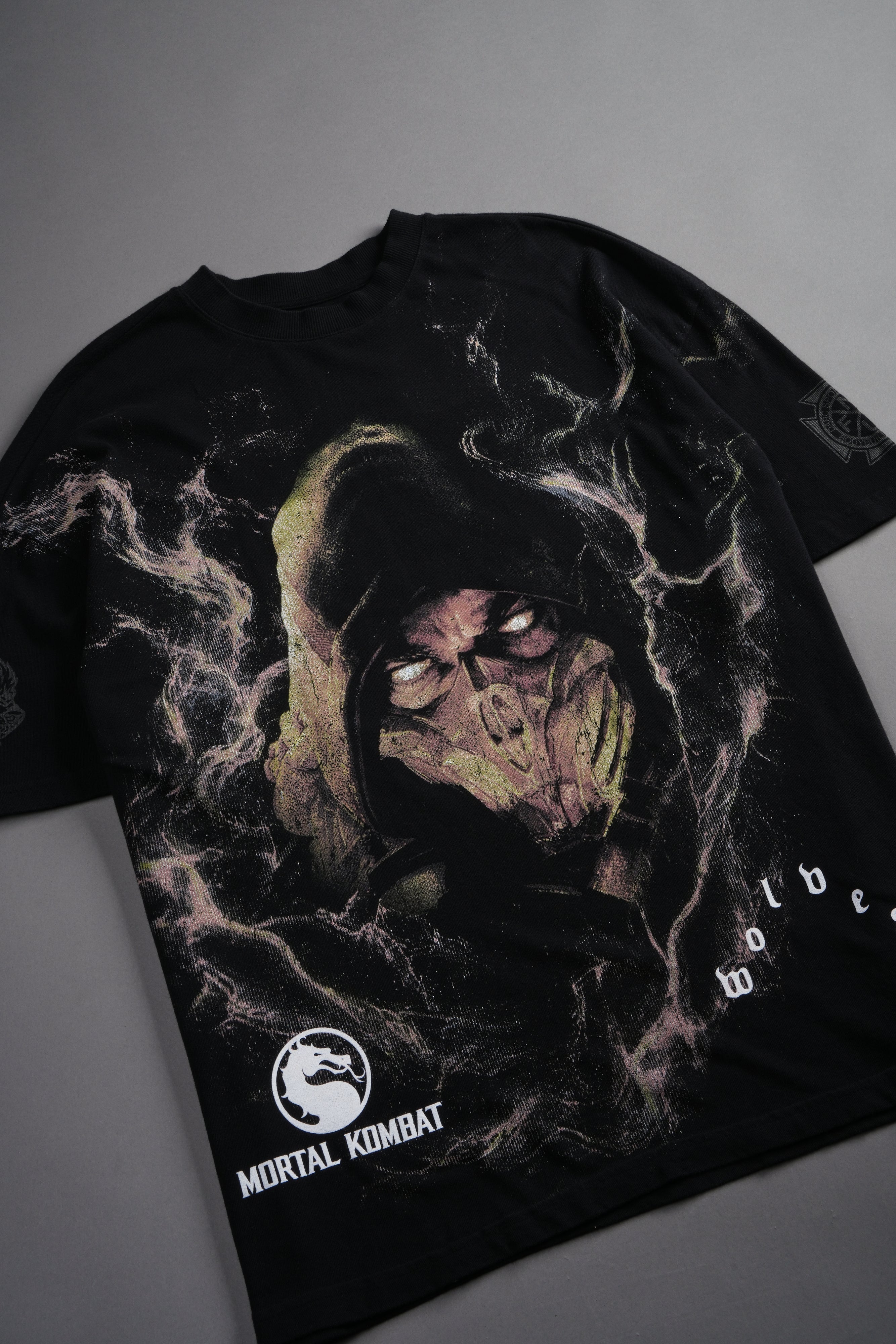 Scorpion Fire Premium Oversized Tee in Black — imagem 15