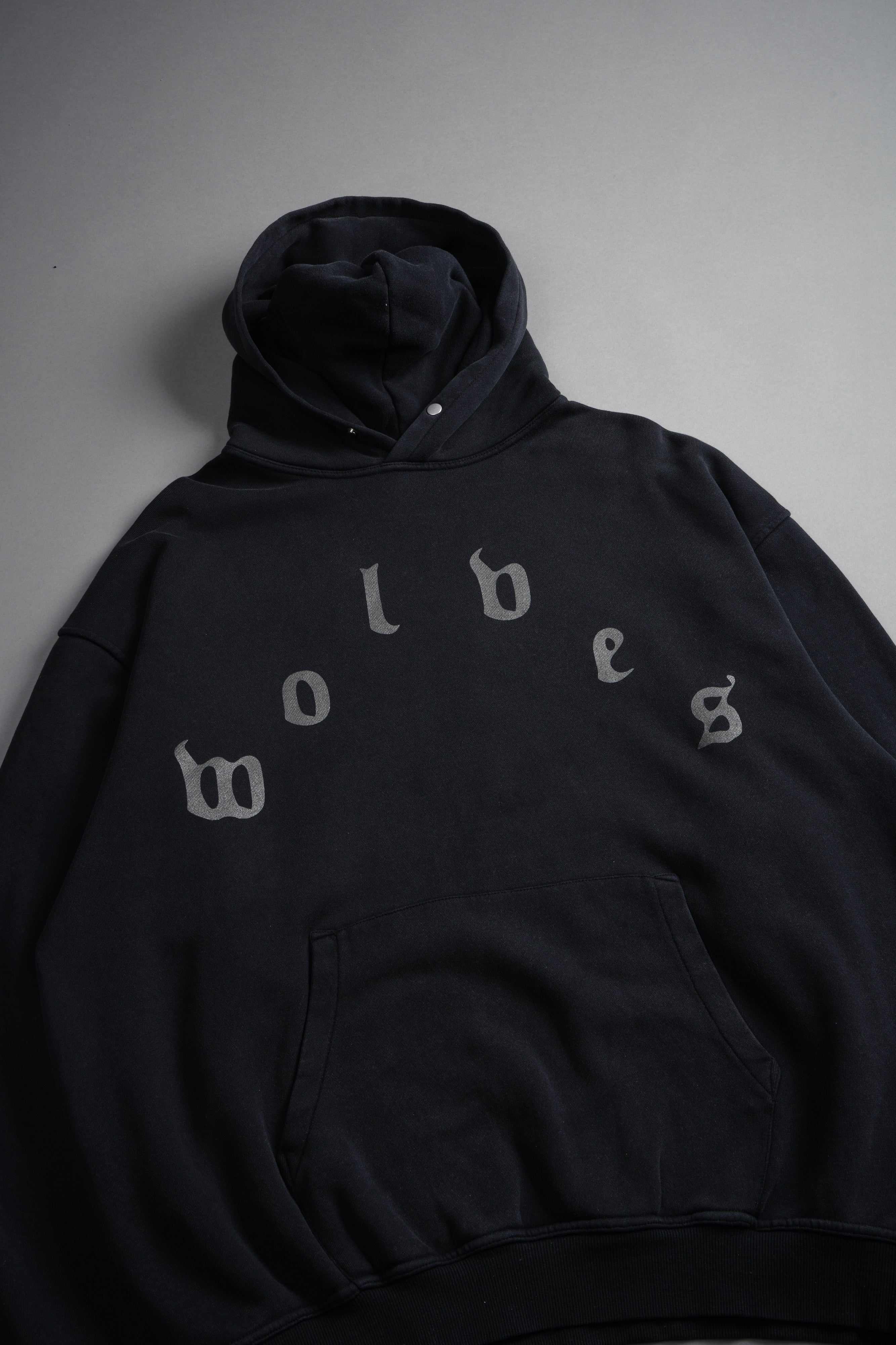 Scorpion Fire Pierce Hoodie in Black — imagem 15