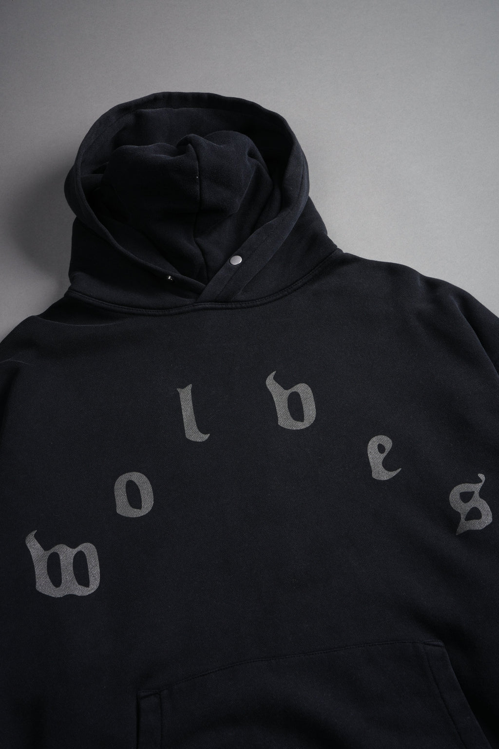 Scorpion Fire Pierce Hoodie in Black — imagem 16