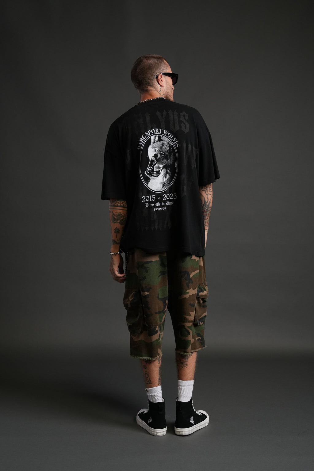 Wolf Blood "Premium" Oversized Tee in Black — imagem 6