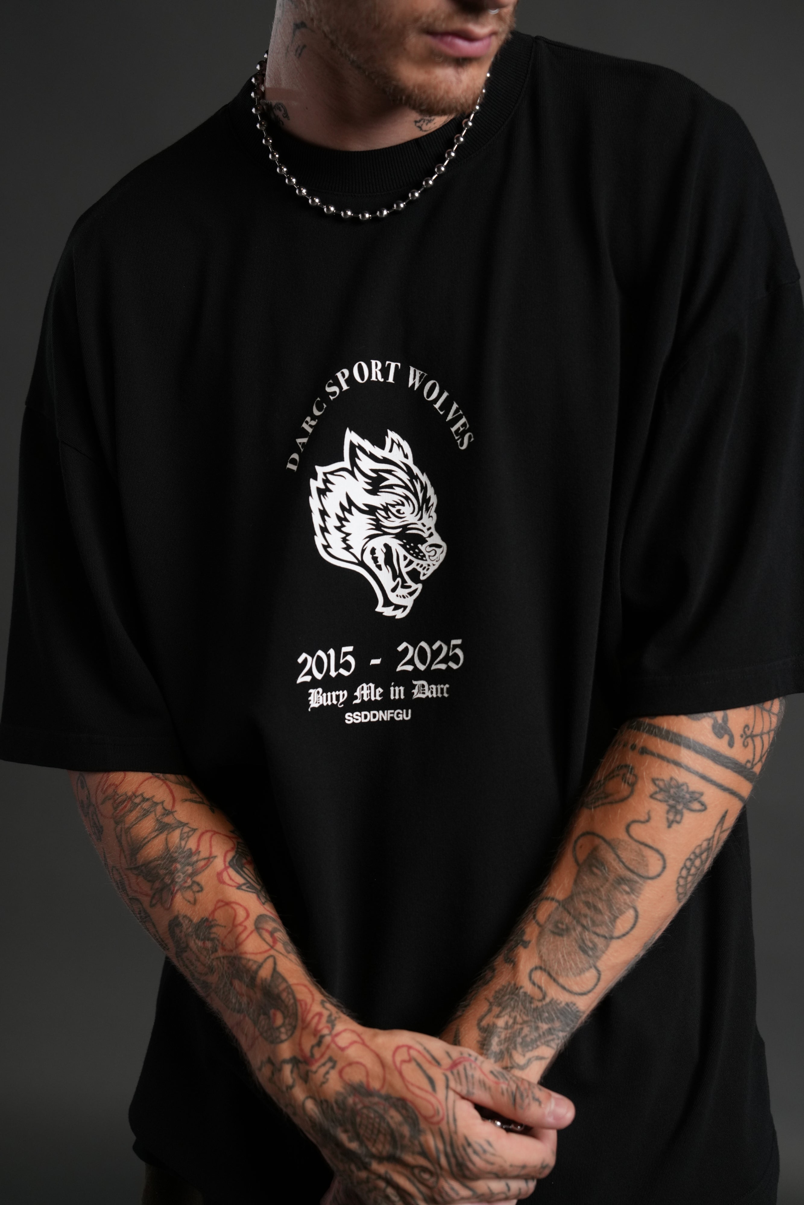 Wolf Blood "Premium" Oversized Tee in Black — imagem 7