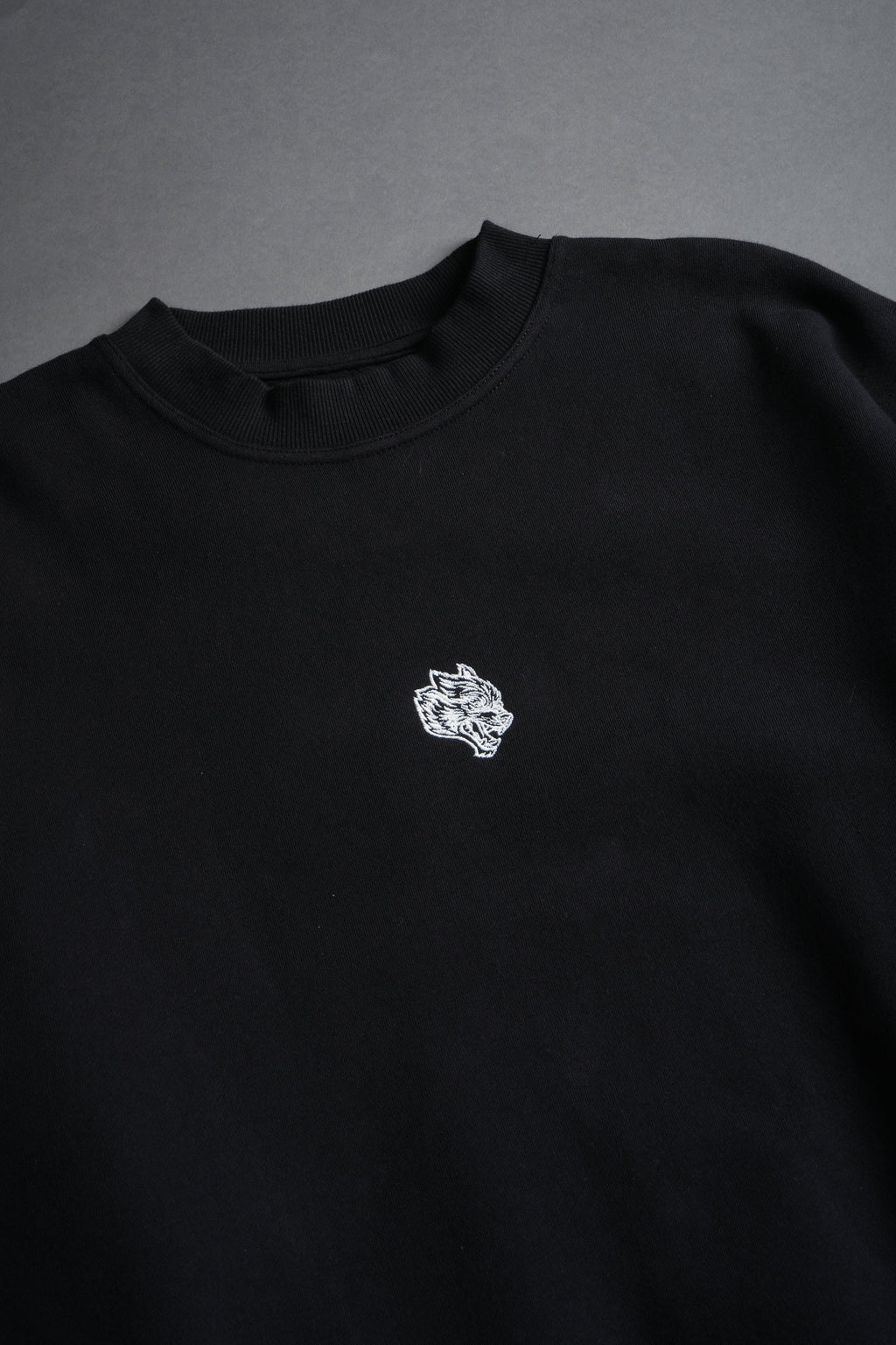 Wolf Head London Crewneck in Black