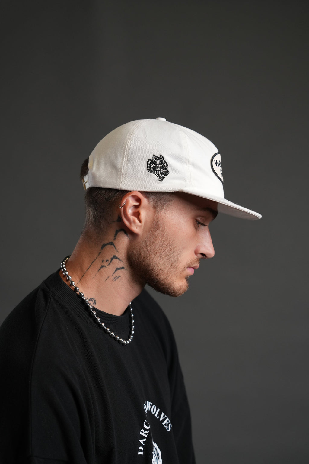 Our Time Vintage 5 Panel Hat in Cream — imagem 4