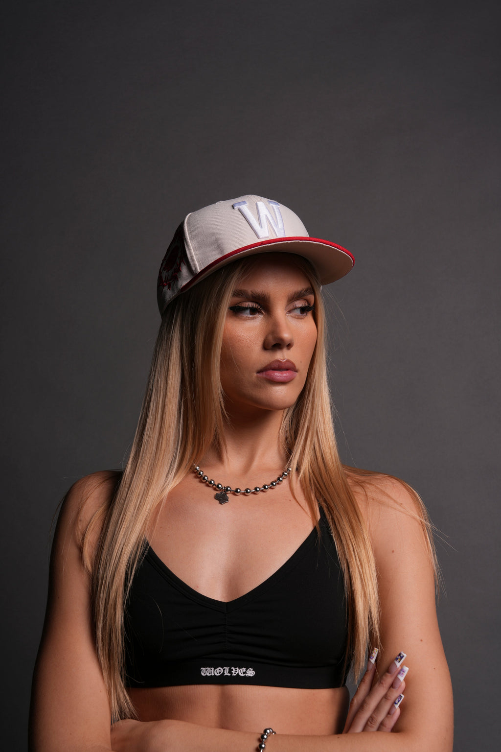 All Seeing W Fitted Hat in Cream/Roman Red — imagem 4