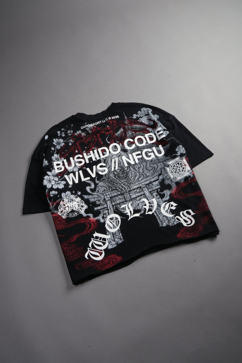 Gates Inferno Premium Raw Hem Box Cut Tee in Black — imagem 12