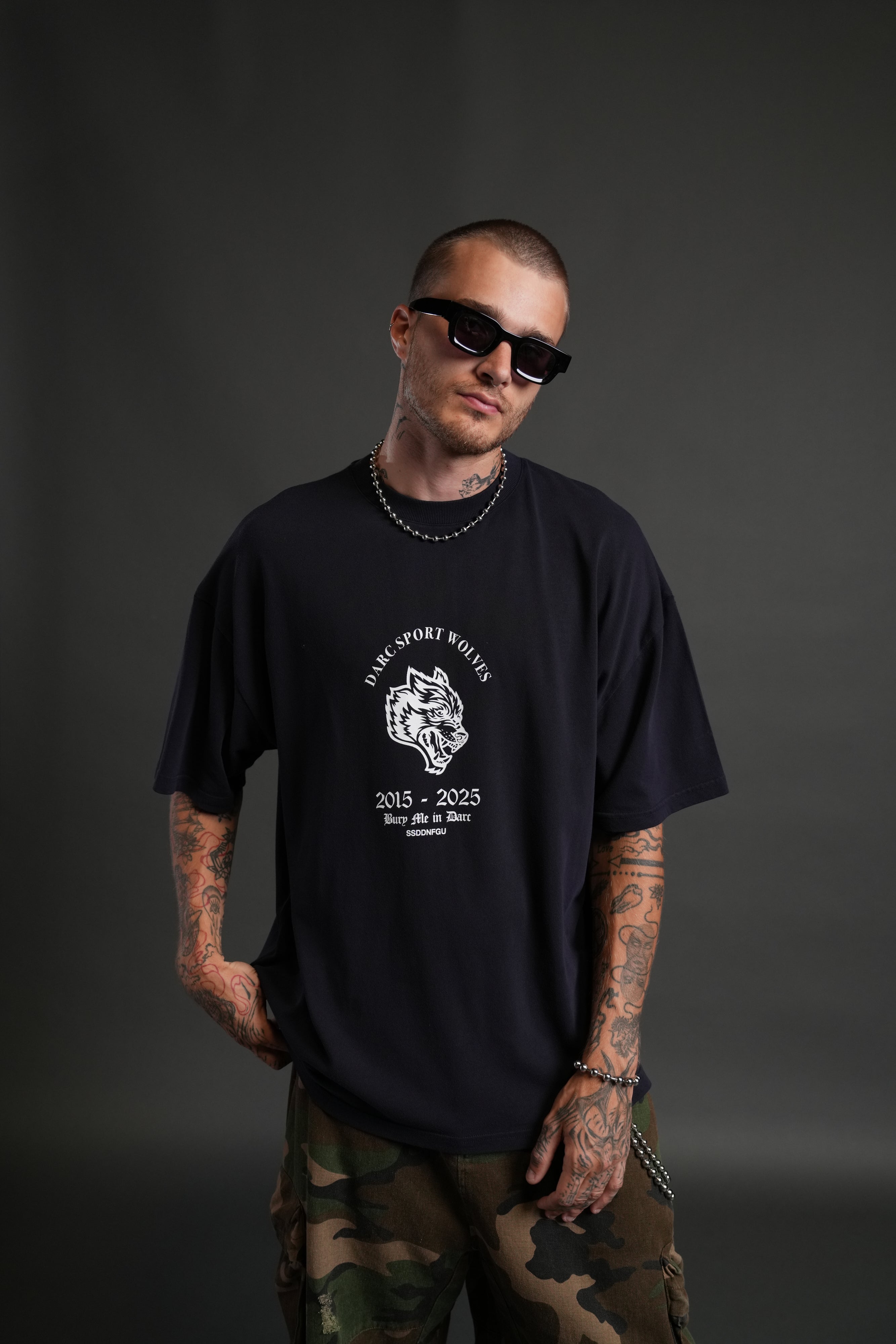 Wolf Blood "Premium" Oversized Tee in Nightshade — imagem 2