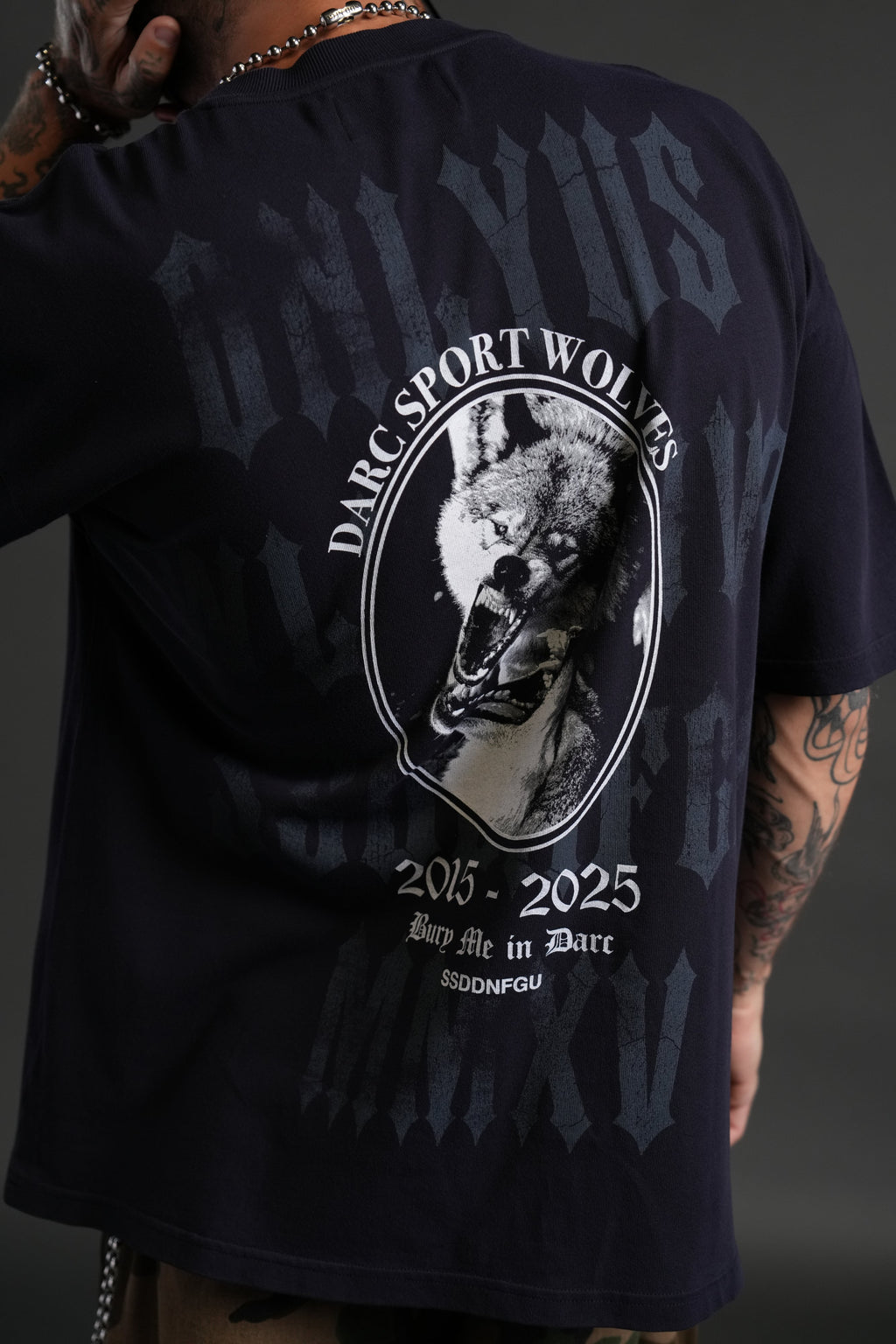 Wolf Blood "Premium" Oversized Tee in Nightshade — imagem 8