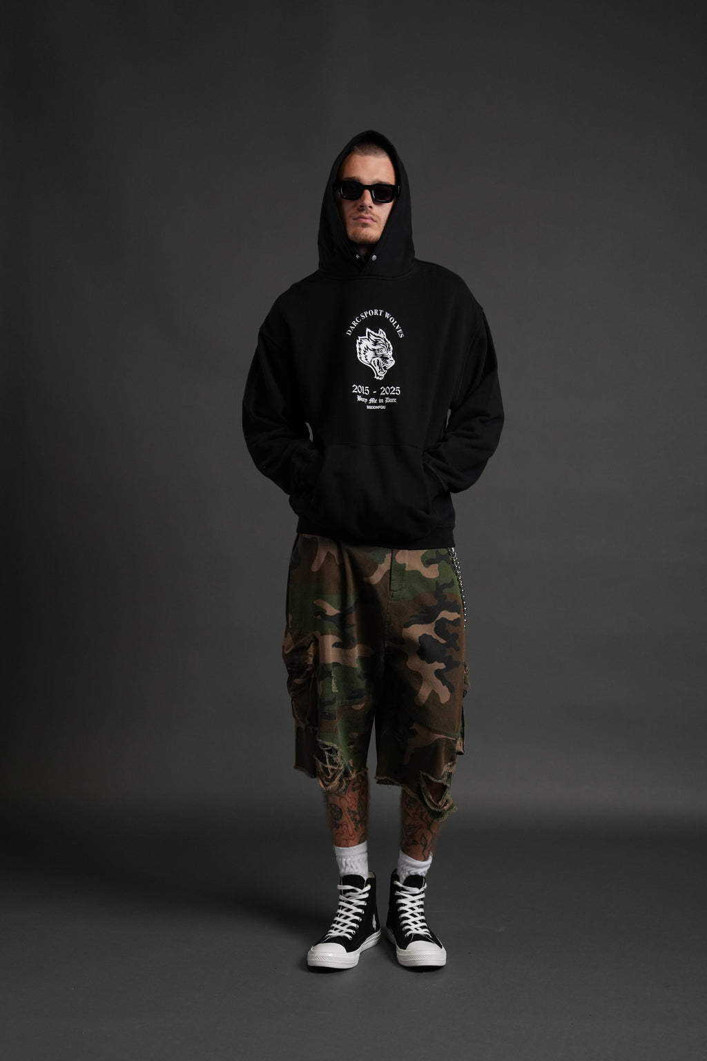 Wolf Blood "Pierce" Hoodie in Black — imagem 5