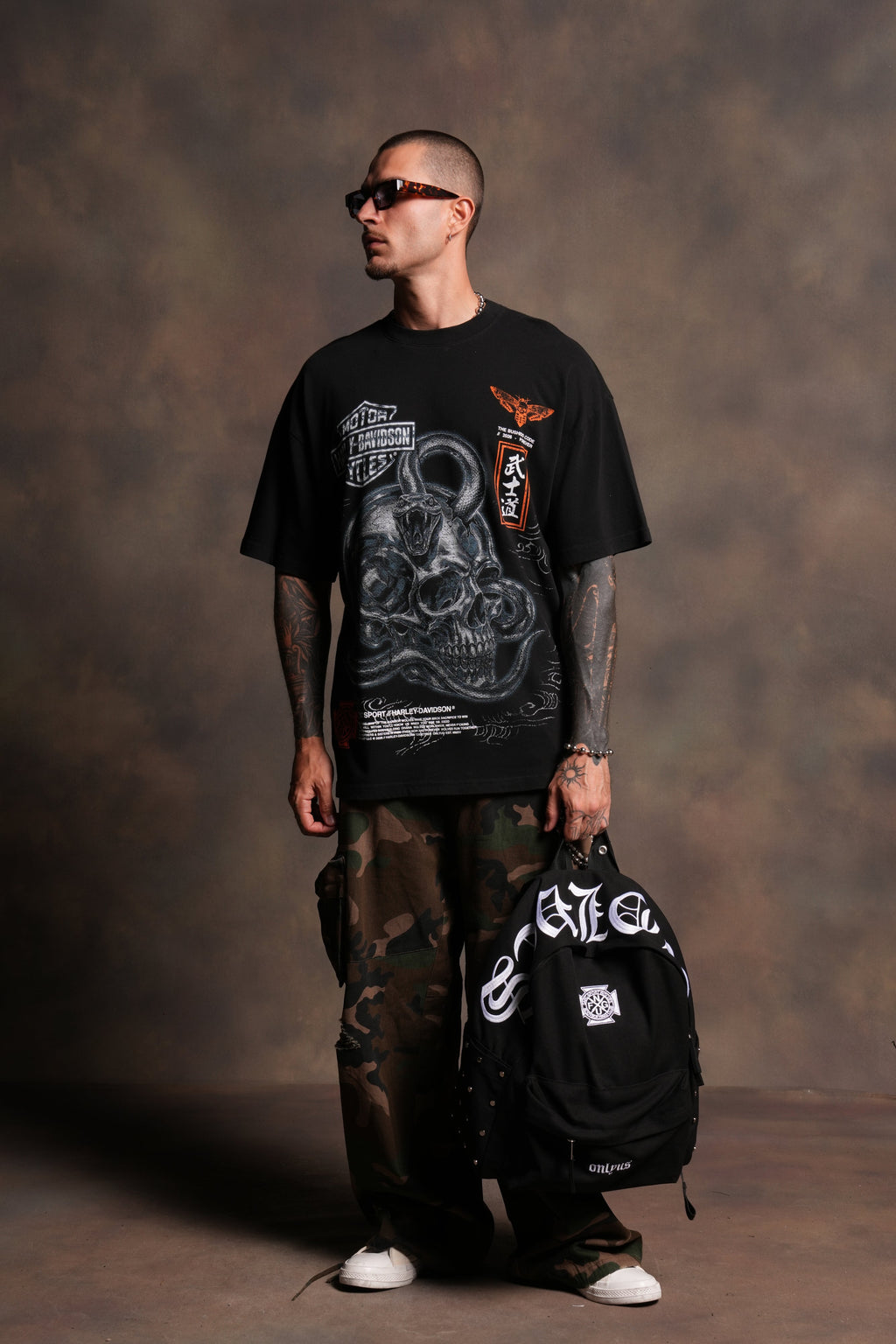 Wolves Chopper Everyday Backpack in Black - imagem 8