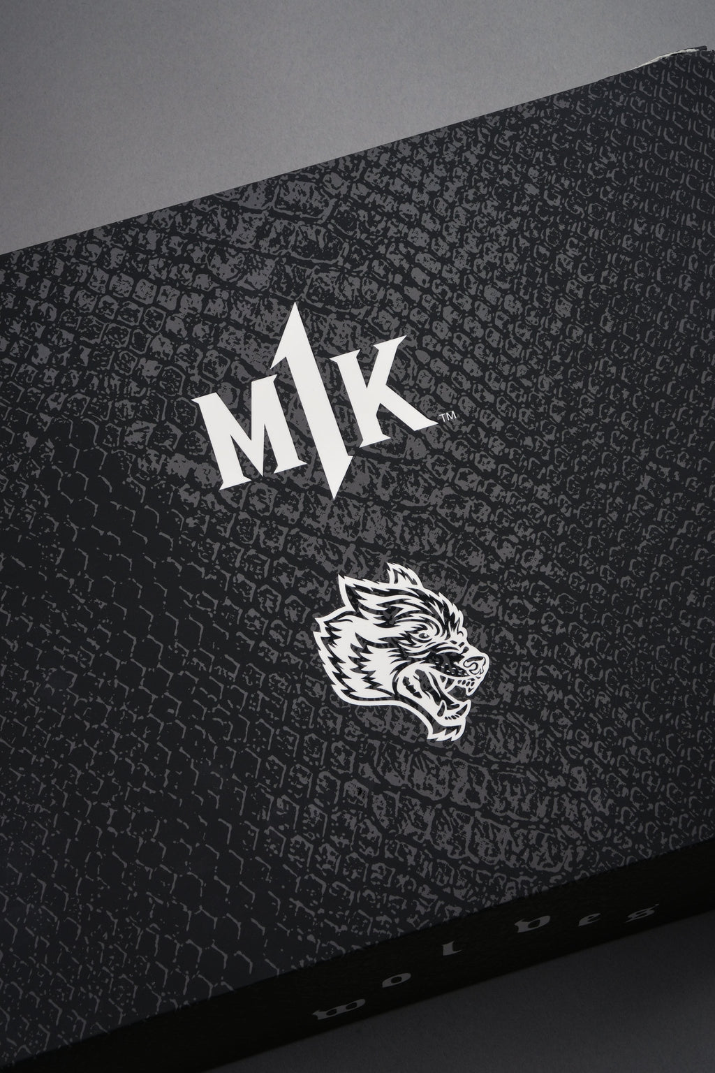 Mk "Side-By-Side" Tee Box Set in Black — imagem 17