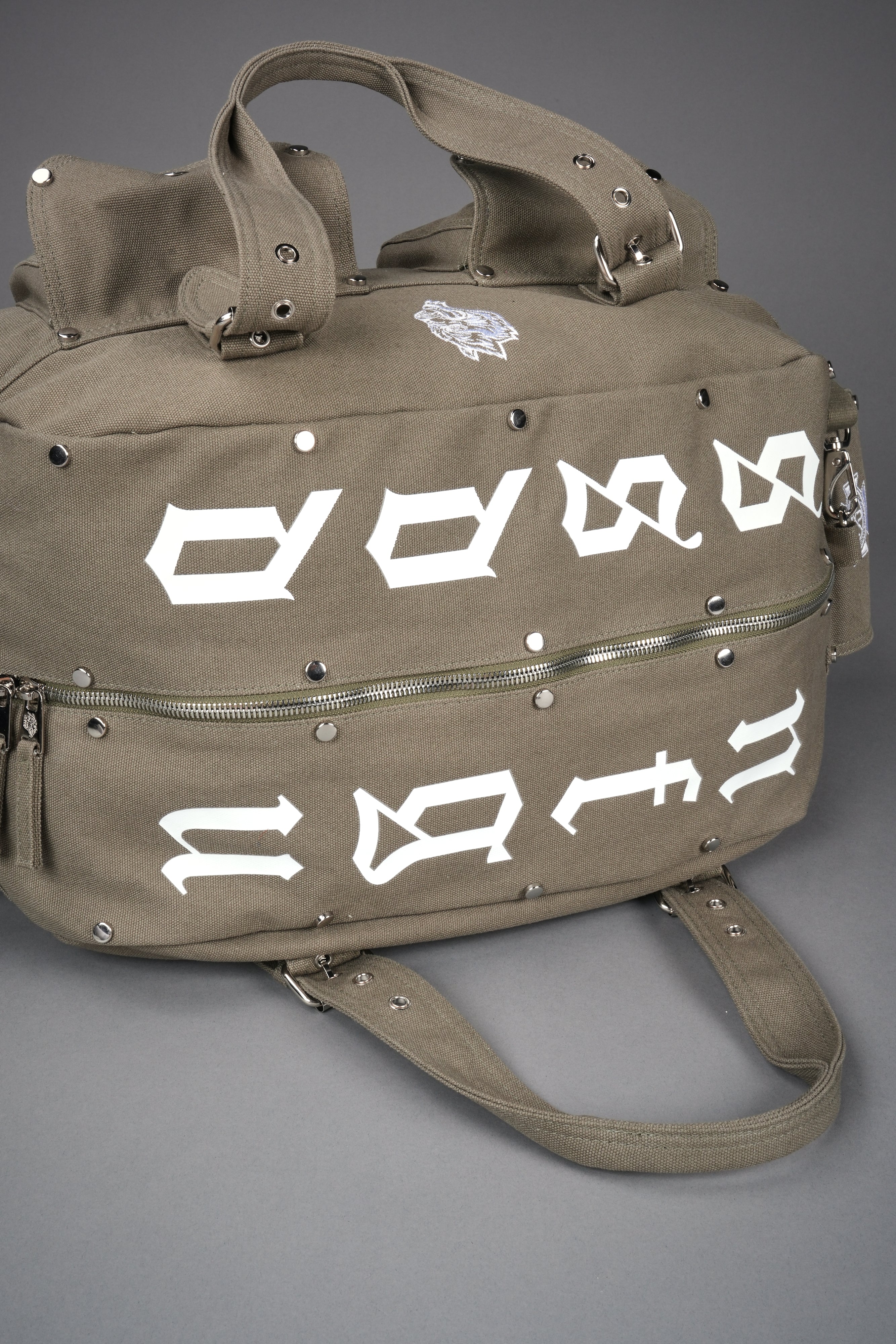 Our Mantra Duffle Bag in Olive — imagem 14