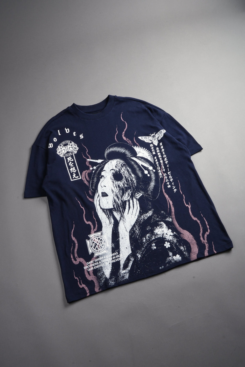 Mourning Flame Premium Oversized Tee in Navy — imagem 7