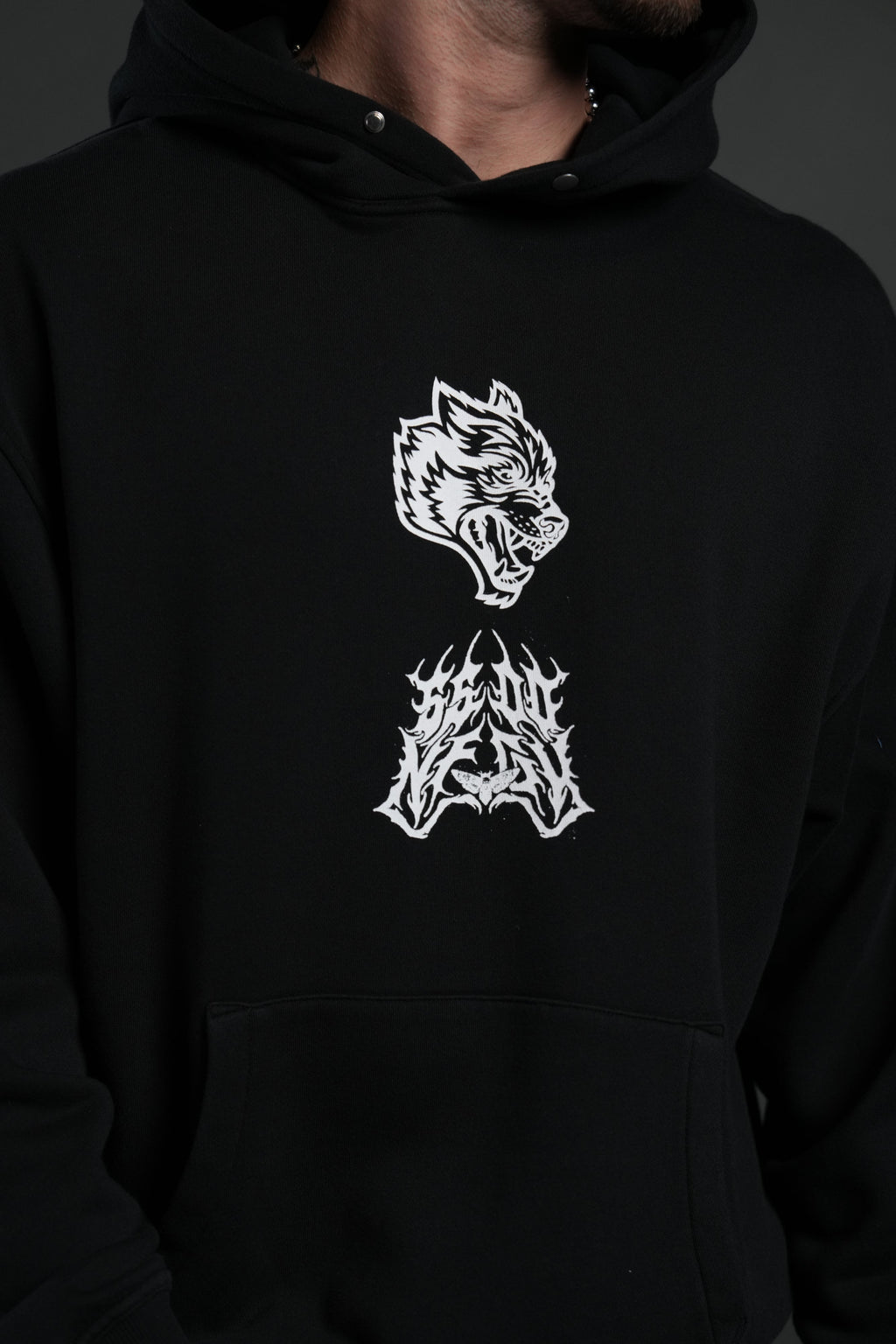 Shonen's Past "Pierce" Hoodie in Black — imagem 7