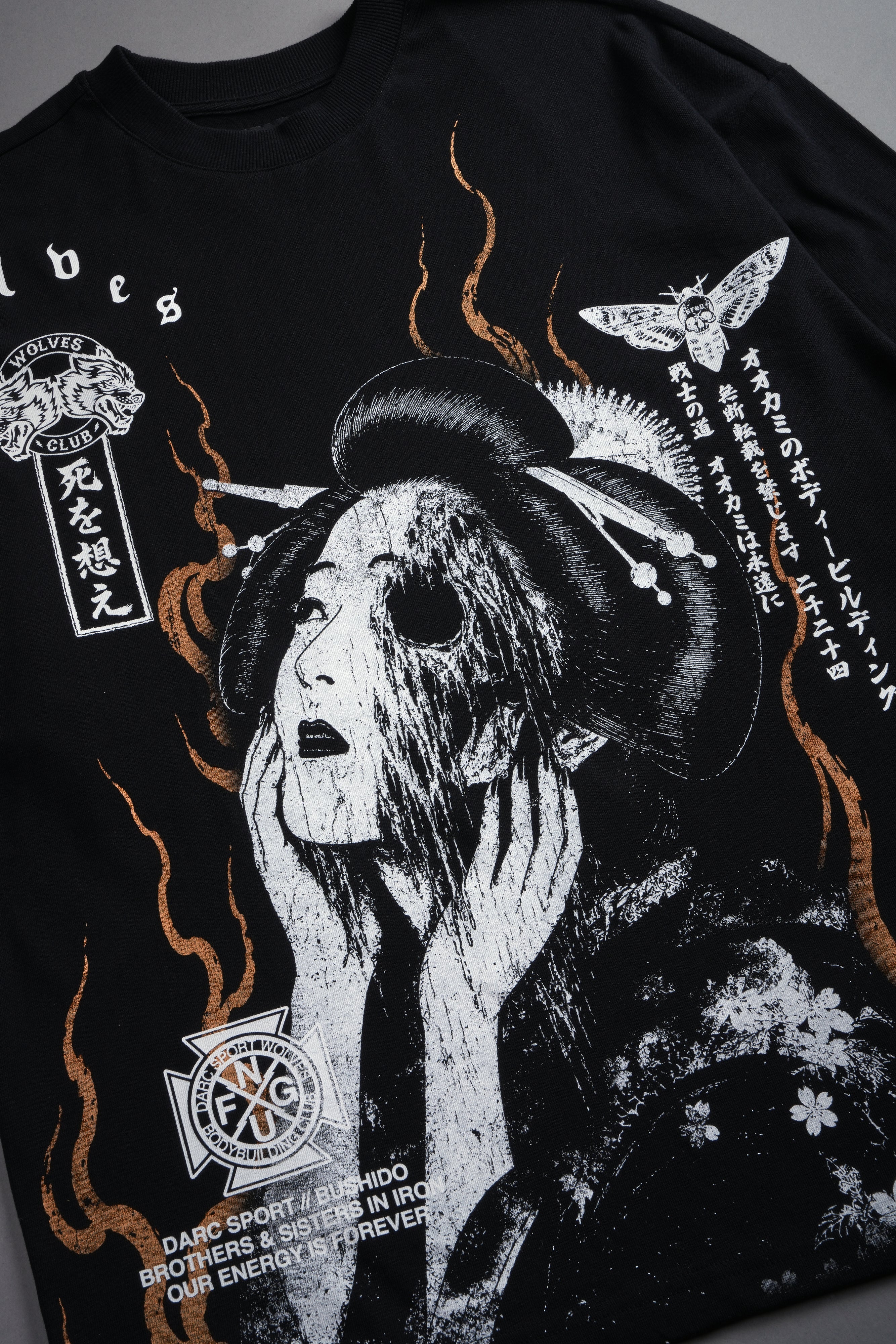 Mourning Flame Premium Oversized Tee in Black — imagem 17
