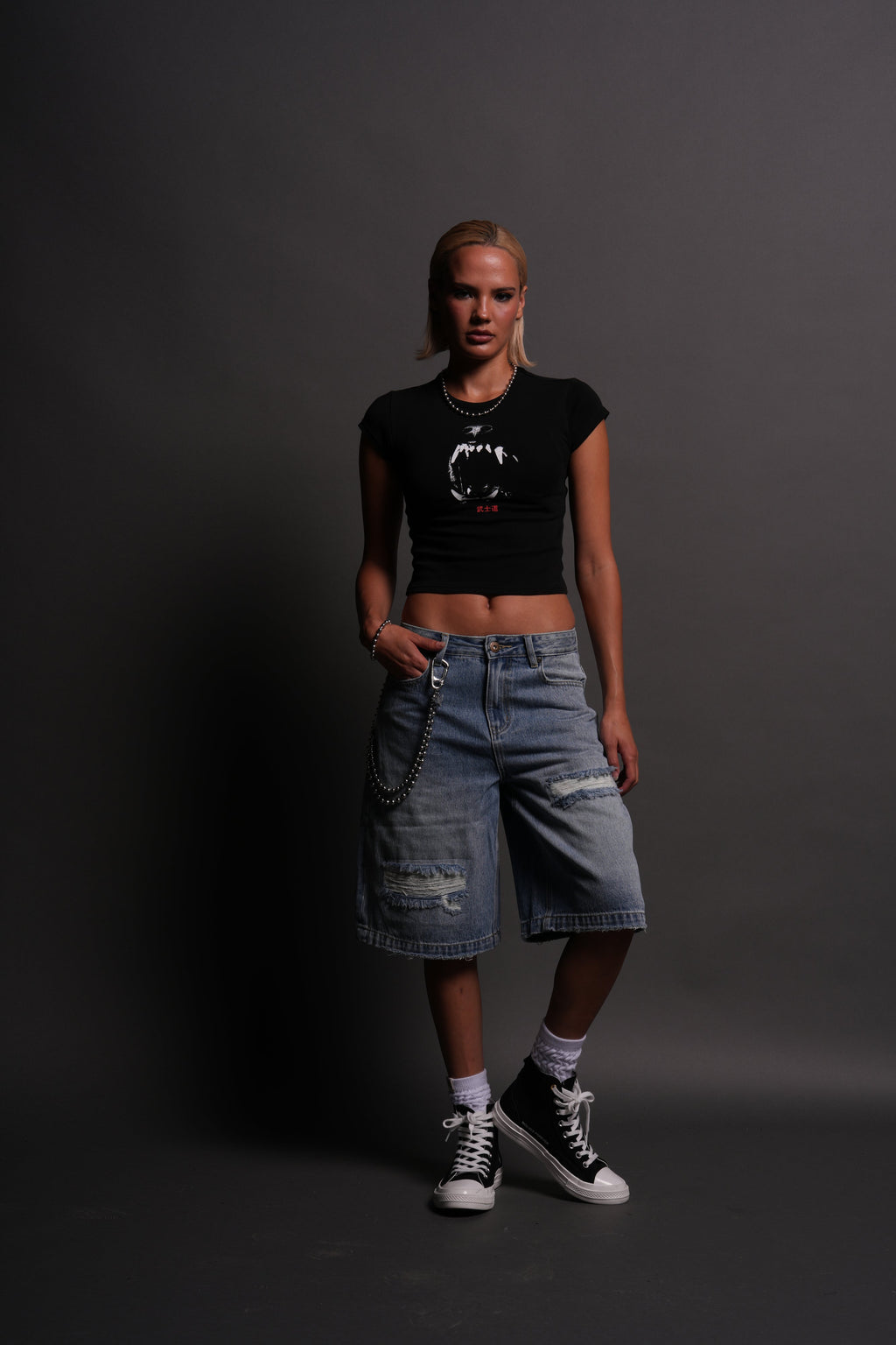Blood Thirsty Kanji "Baby" Tee in Black — imagem 12