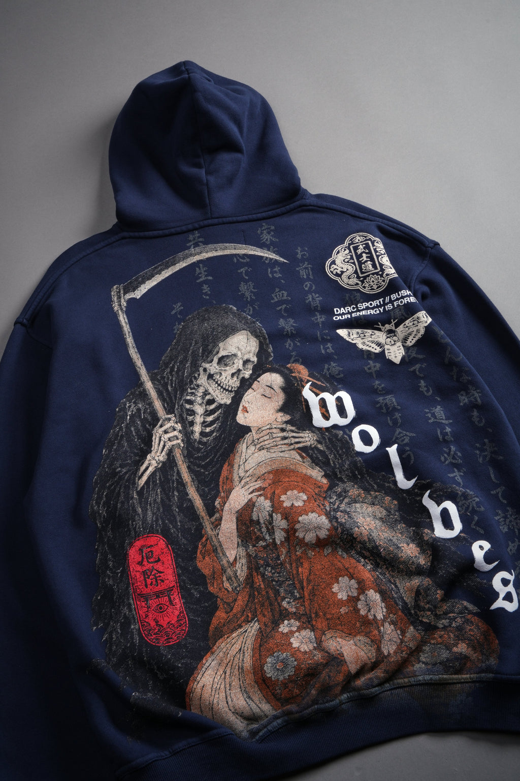 Shinigami'S Embrace Bishop Hoodie in Navy — imagem 10