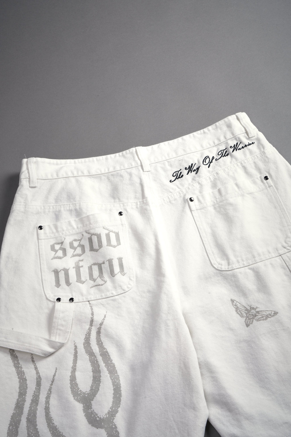 The Eagle & The Oni Hoffa Shorts in Cream — imagem 11