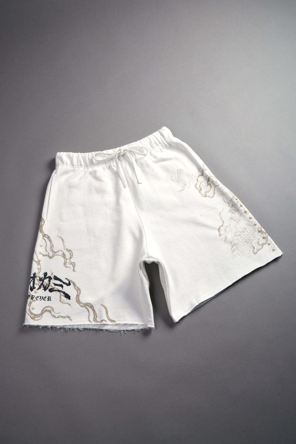 Kokuryu Grunge Oversized Raw Hem Post Lounge Sweat Shorts in Cream — imagem 12