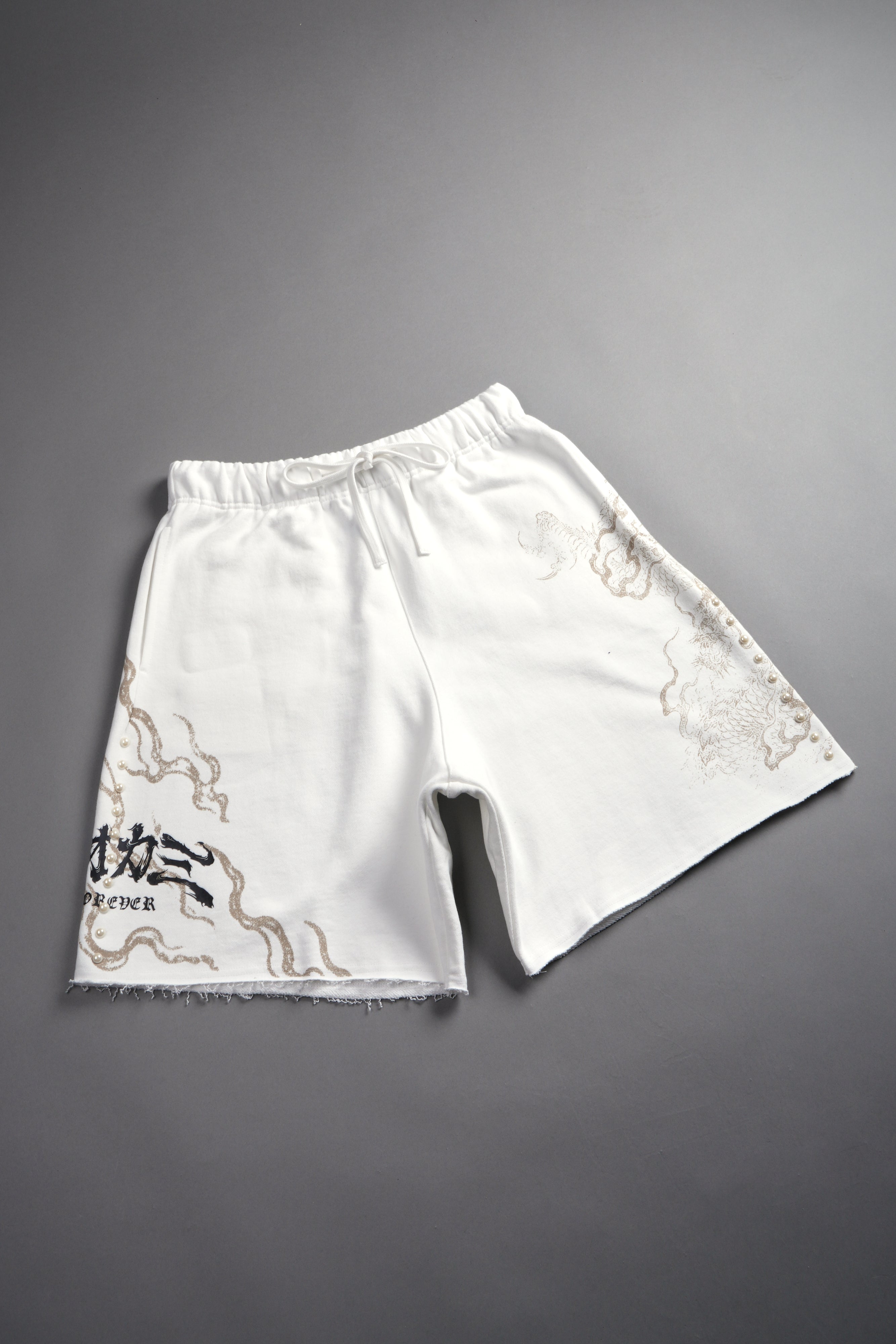 Kokuryu Grunge Oversized Raw Hem Post Lounge Sweat Shorts in Cream — imagem 12