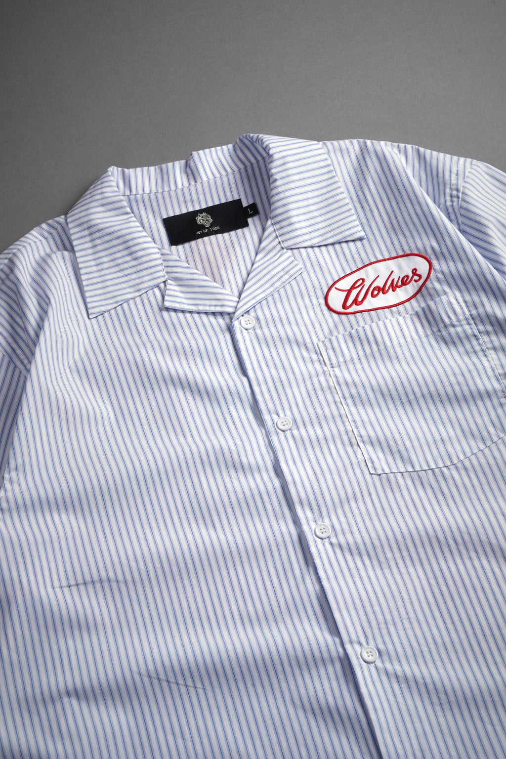 Wolves Patch Dalton Mid Length Button Up in Blue Stripe — imagem 5