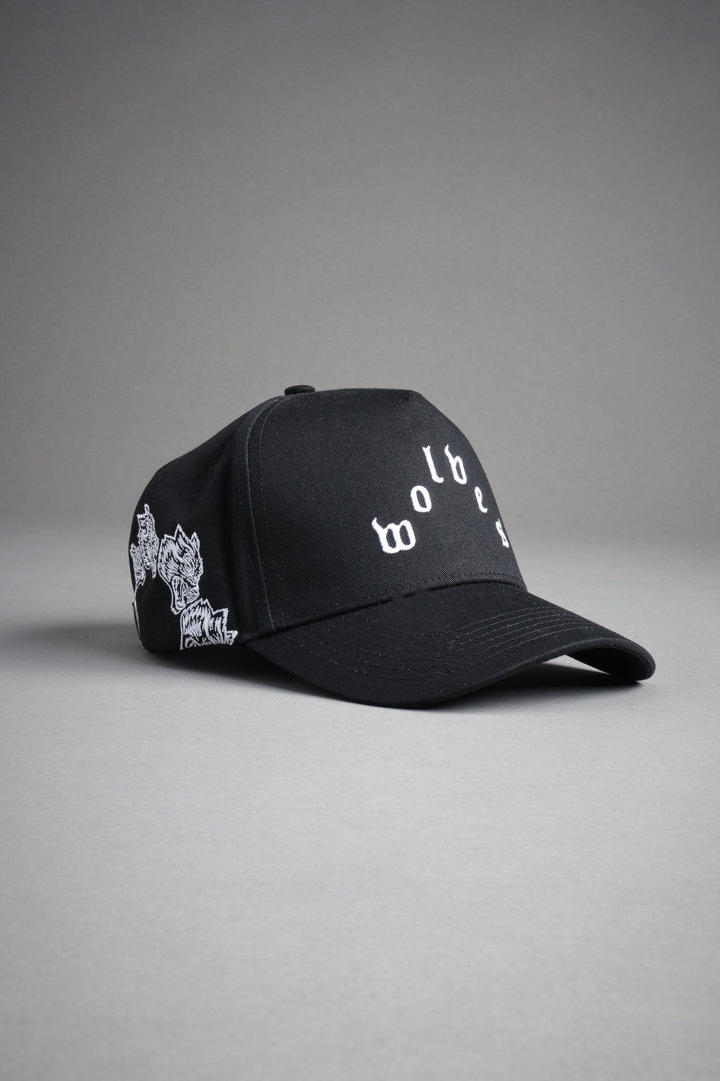 Surrounded Oni 5 Panel Hat in Black — imagem 7