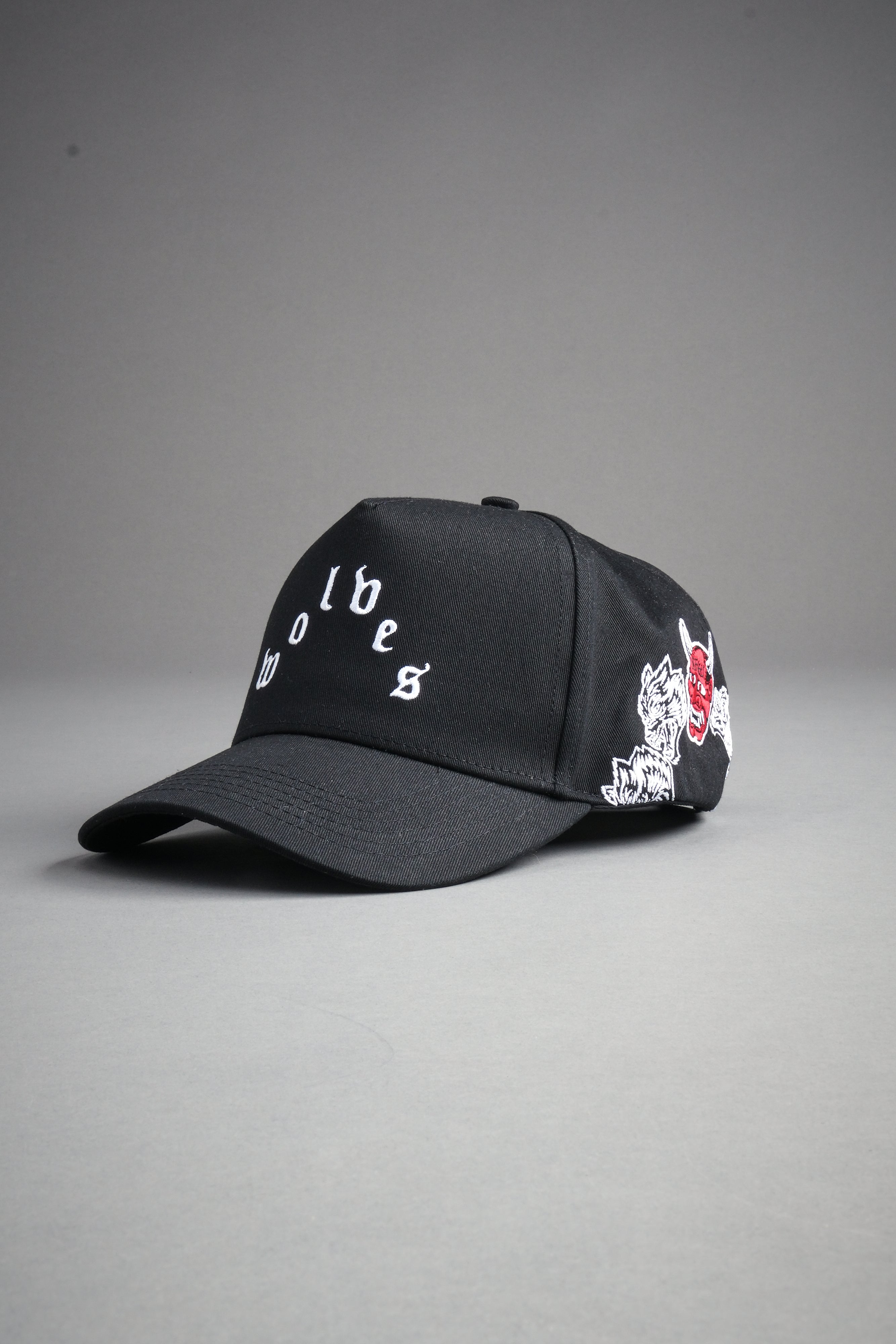 Surrounded Oni 5 Panel Hat in Black — imagem 10