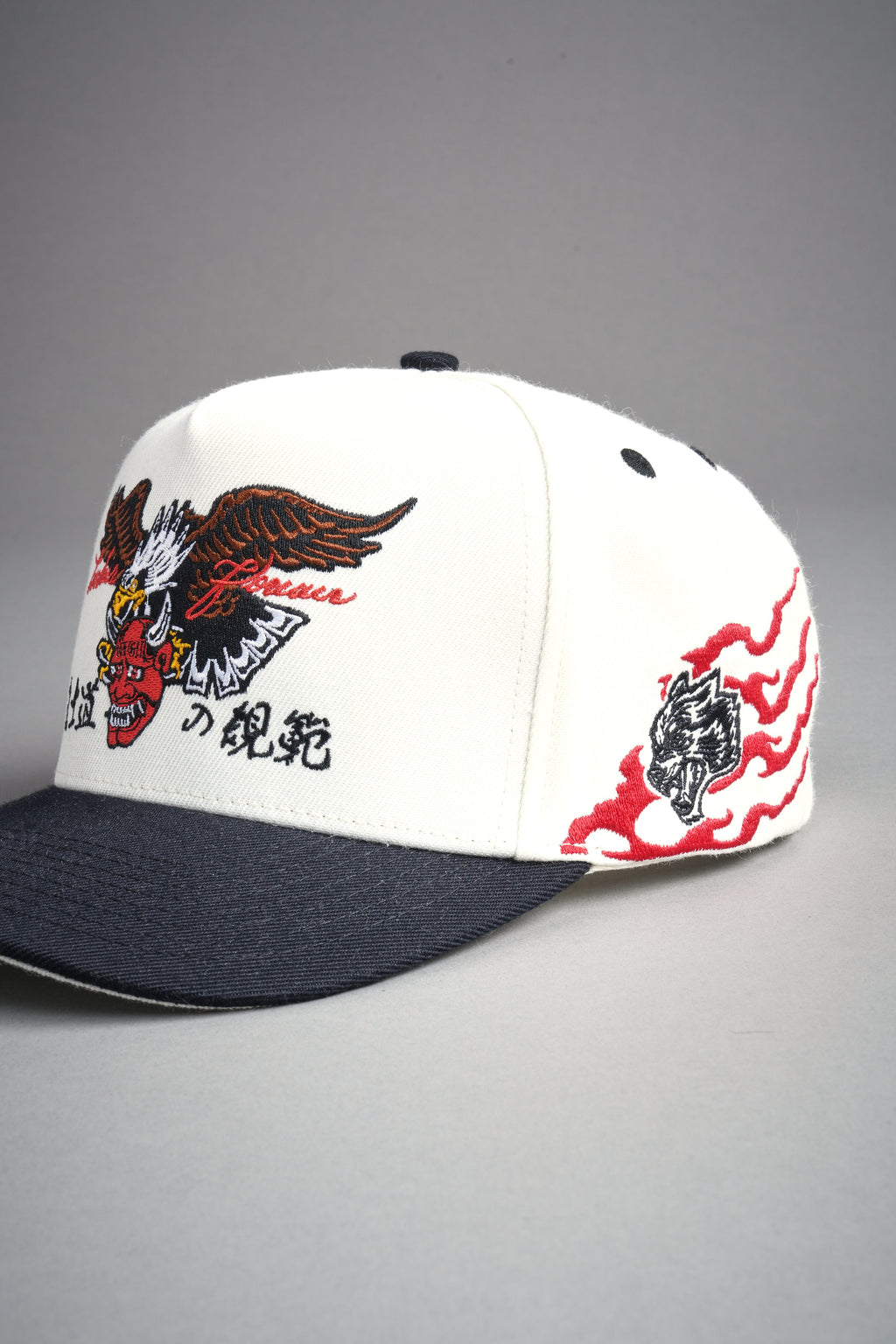Eagle Oni Mask A Frame Snapback in Cream/Black — imagem 10