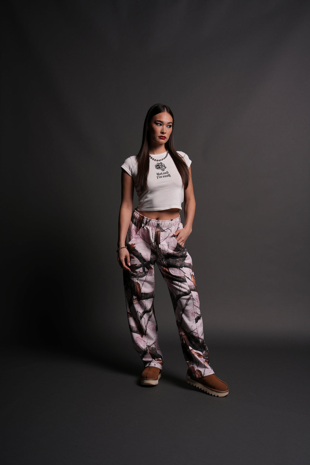 Wolves Are Forever "Baby" Tee in Cream — imagem 5