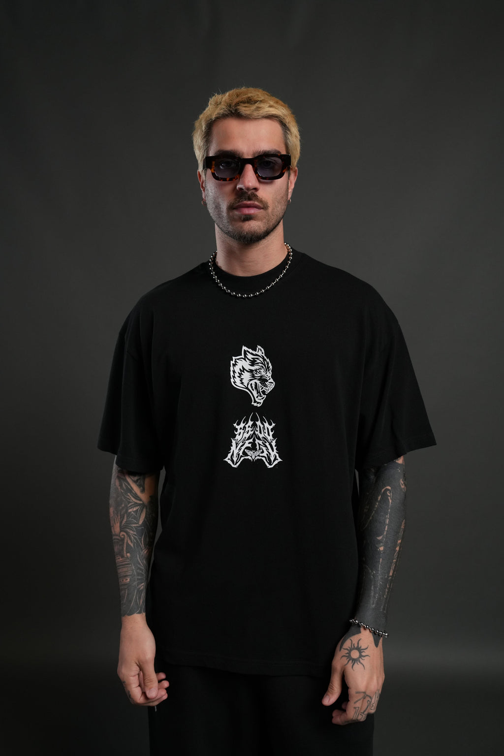 Shonen's Past "Premium" Oversized Tee in Black — imagem 2