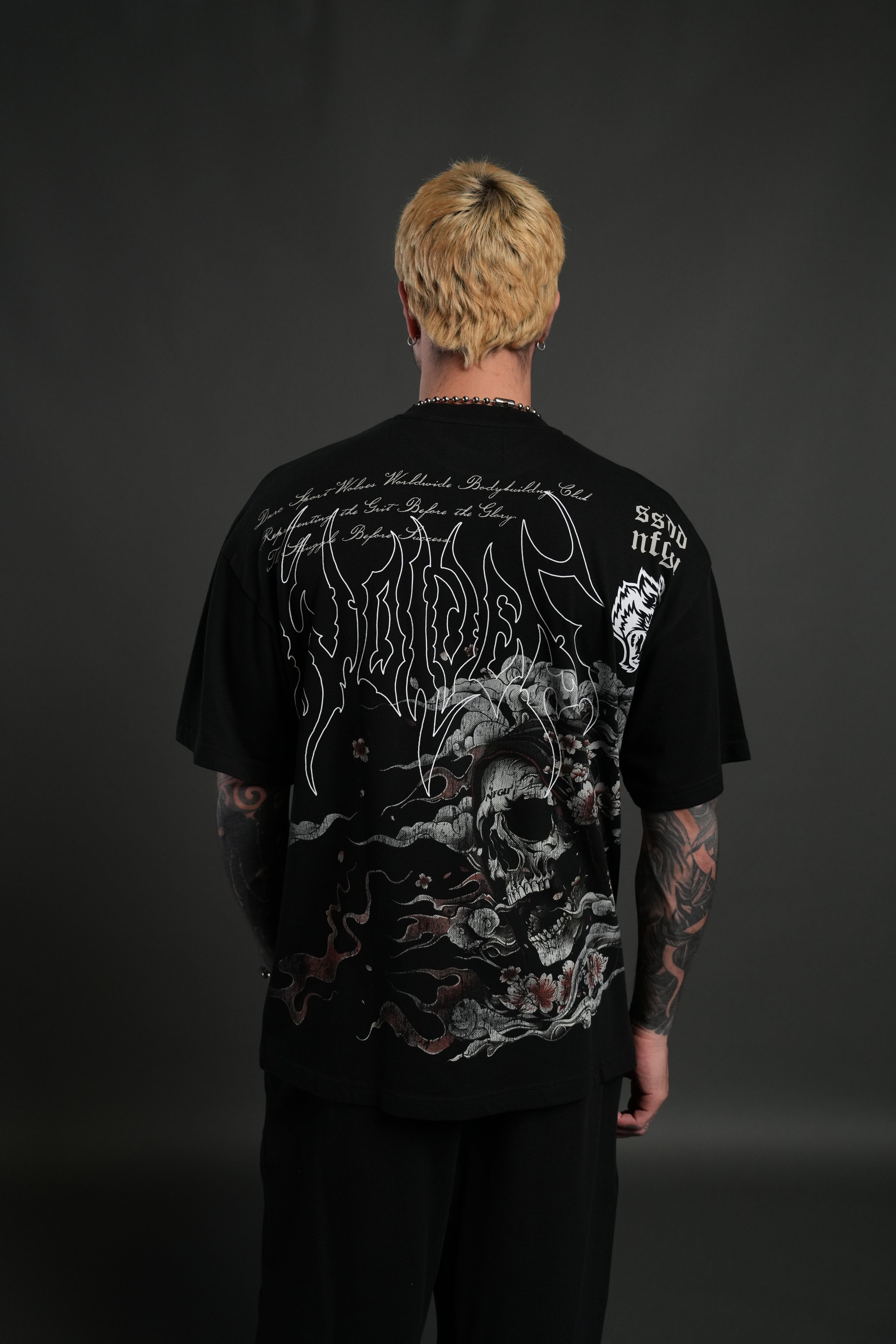 Shonen's Past "Premium" Oversized Tee in Black — imagem 4
